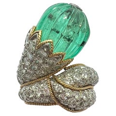 Exquisite David Webb Emerald and Diamond Gold Platinum Ring