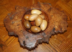 EXQUISiTE DECORATIVE SIGNED BURR ELM WOODEN FRUIT BOWL WITH TURNED WOOD FRUIT