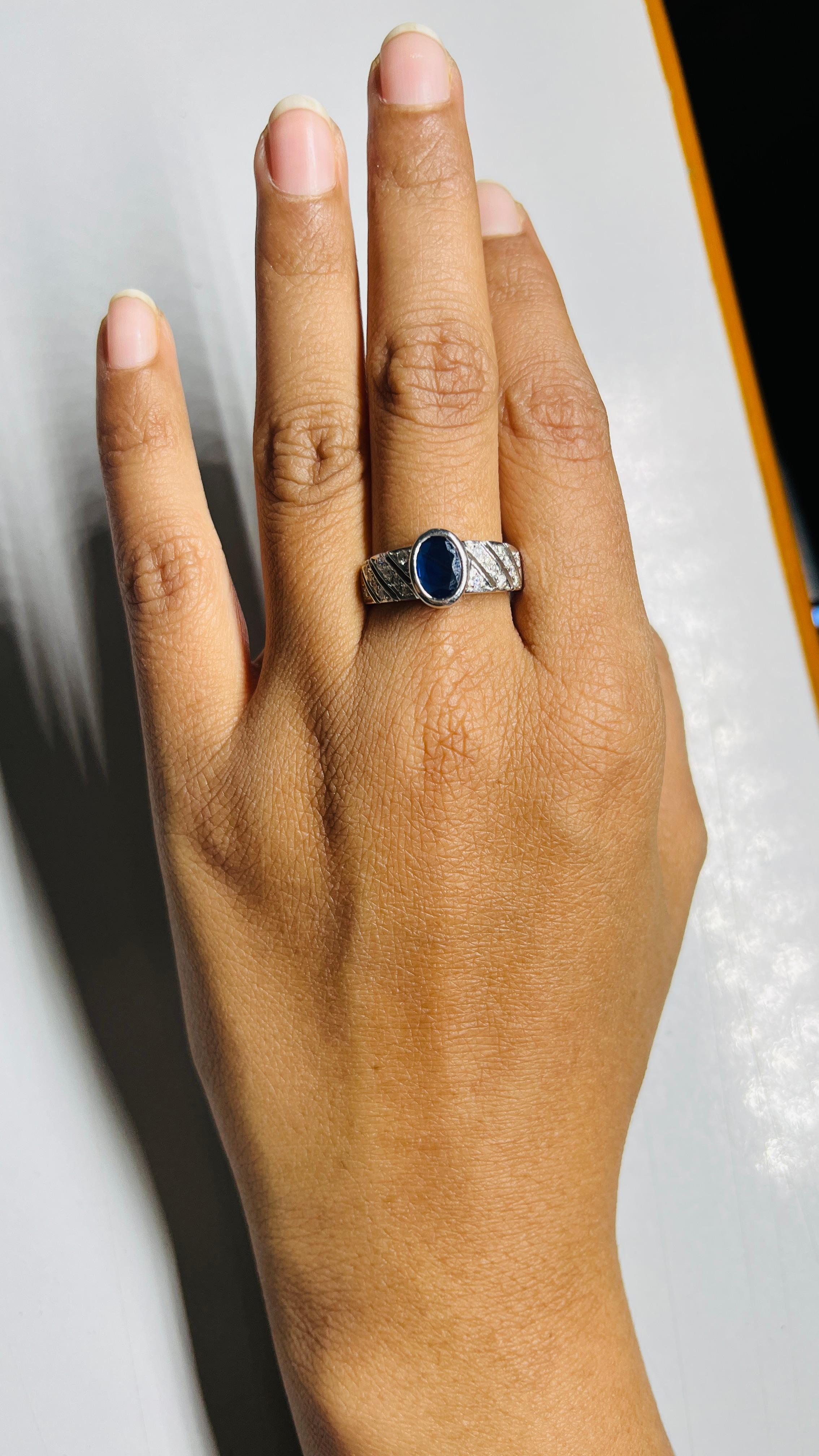 For Sale:  Exquisite Deep Blue Sapphire Diamond Unisex Engagement Ring in 18k White Gold 5