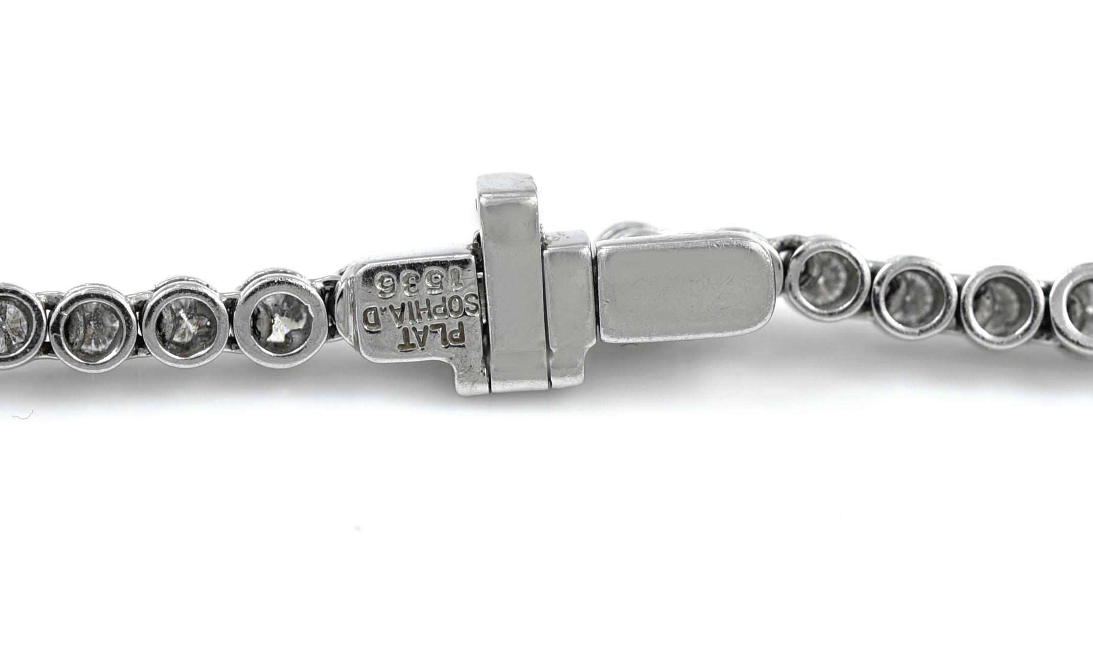 Collana con diamanti a forma di pera da 14,40 carati
8,56 carati di diamanti a forma di pera
5,84 carati di diamanti rotondi
Incastonato nel platino 