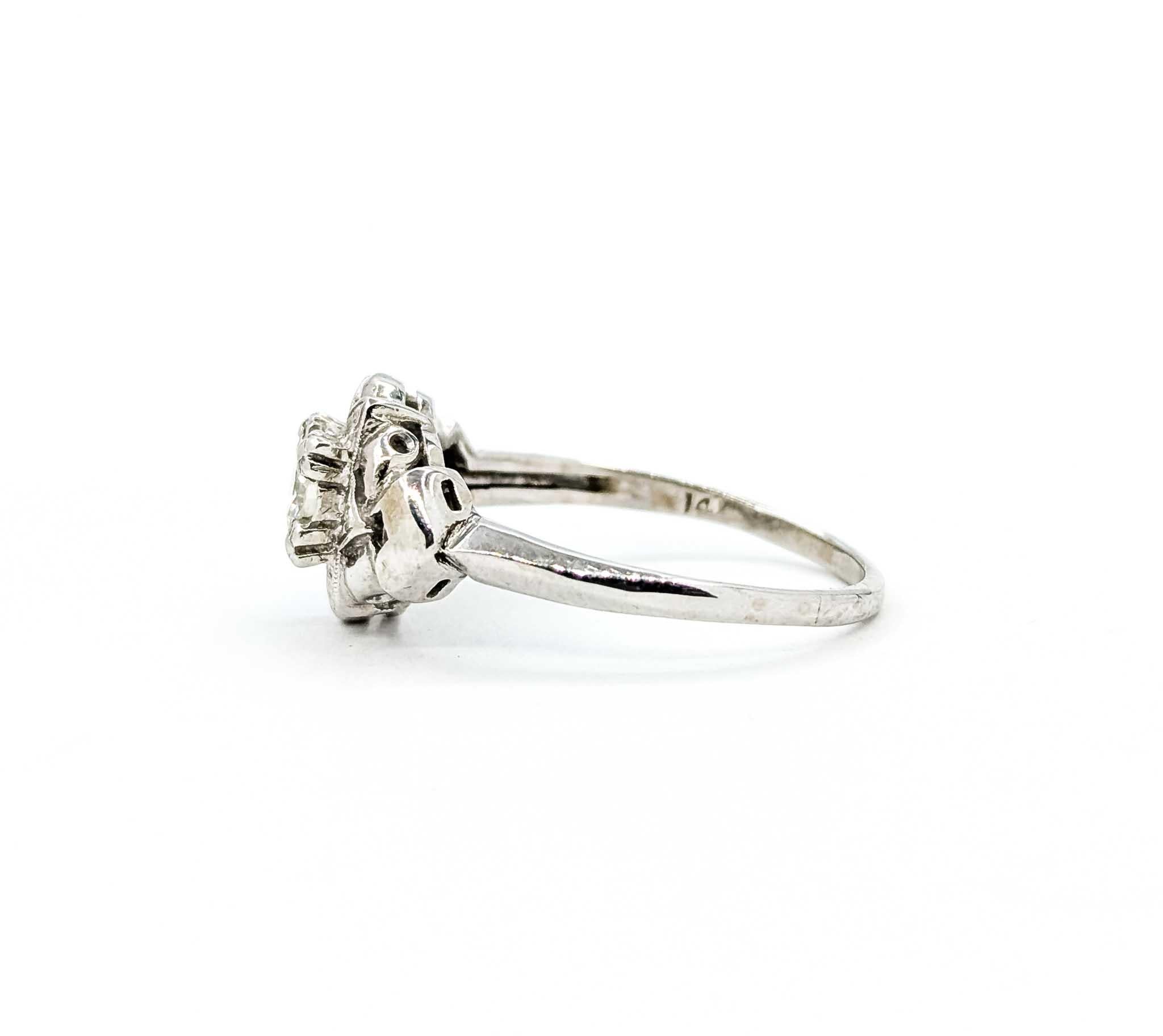 Women's Exquisite Diamond 14k White Gold Ring For Sale