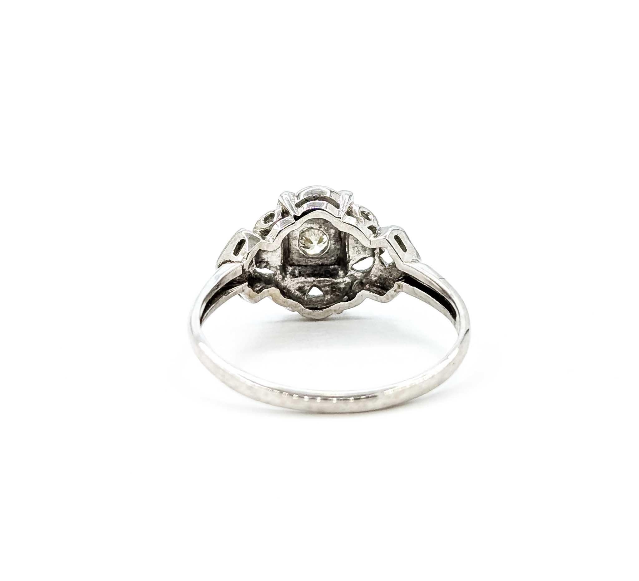 Exquisite Diamond 14k White Gold Ring For Sale 3