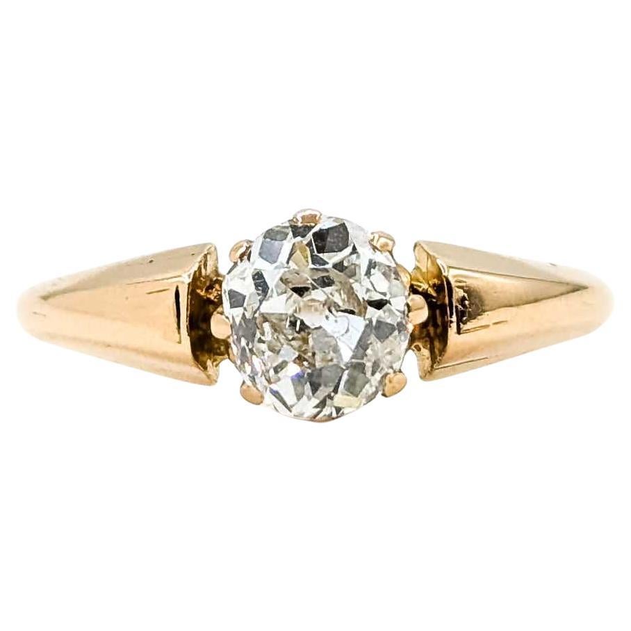 Exquisito anillo vintage de oro de 18 quilates con diamantes en venta