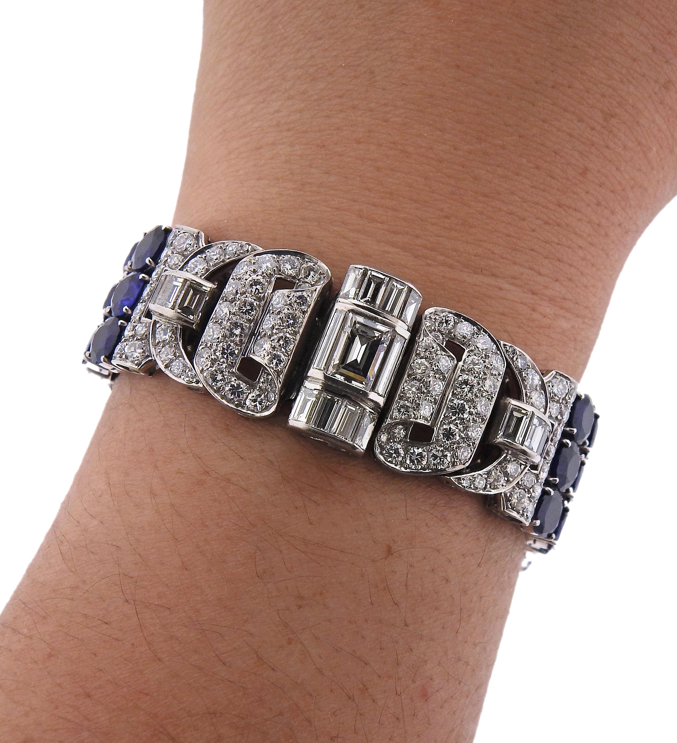 Exquisite Diamond Blue Sapphire Platinum Bracelet In Excellent Condition For Sale In New York, NY