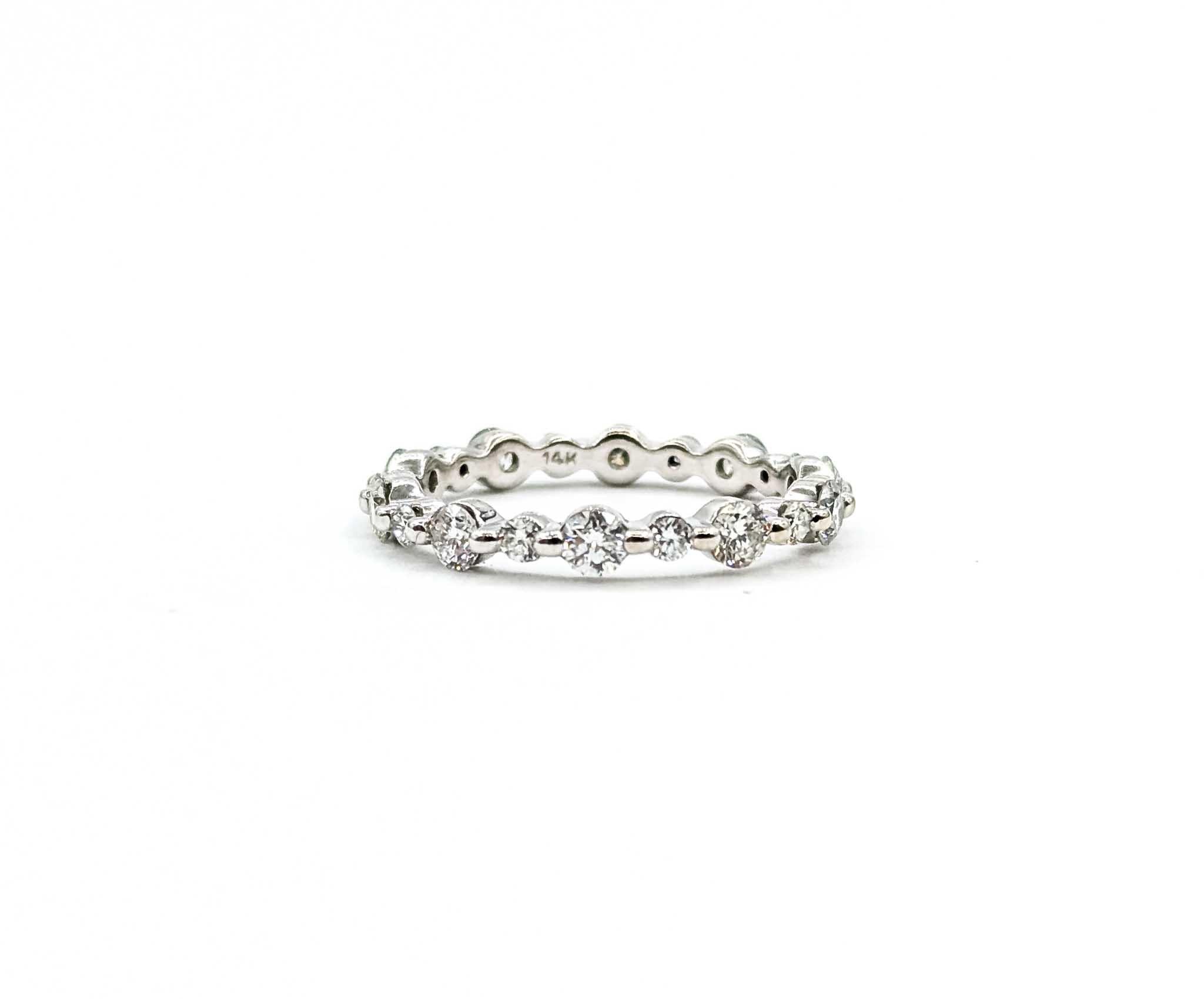 Squisito anello nuziale con diamante in oro bianco 14k in vendita 3