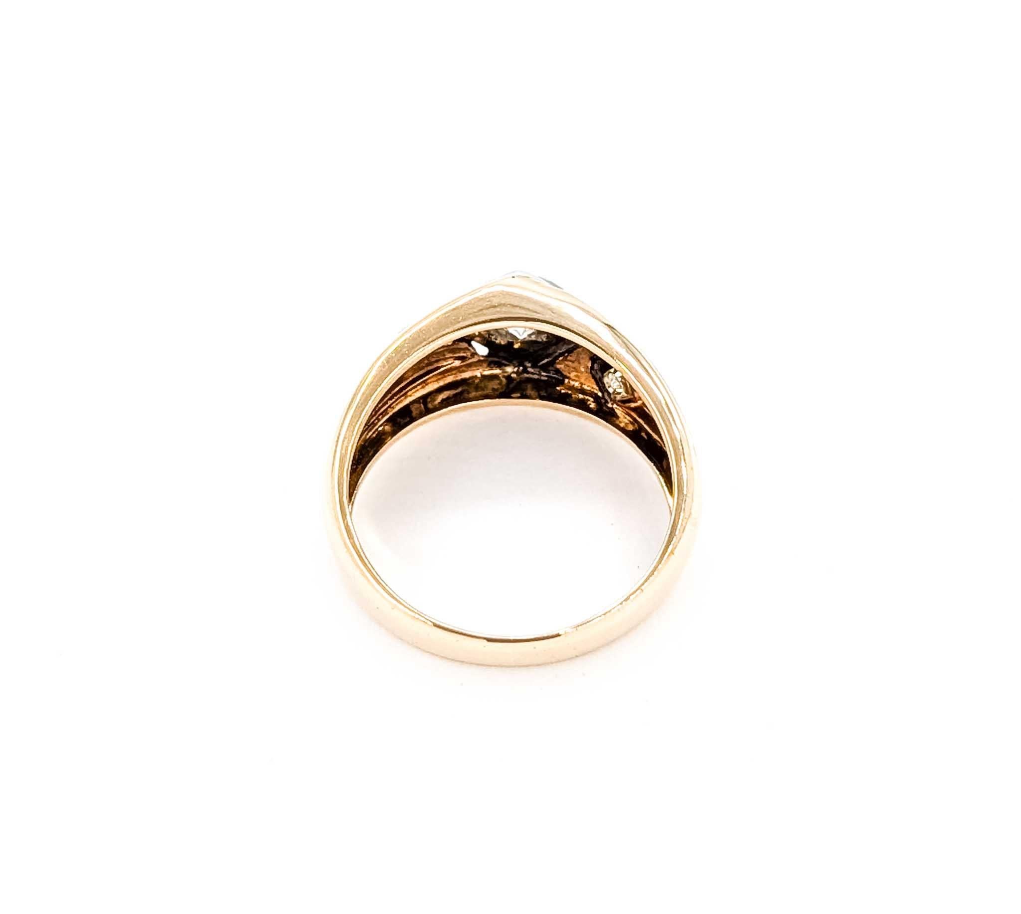 Eleganza di diamanti in oro giallo 14 carati in vendita 1