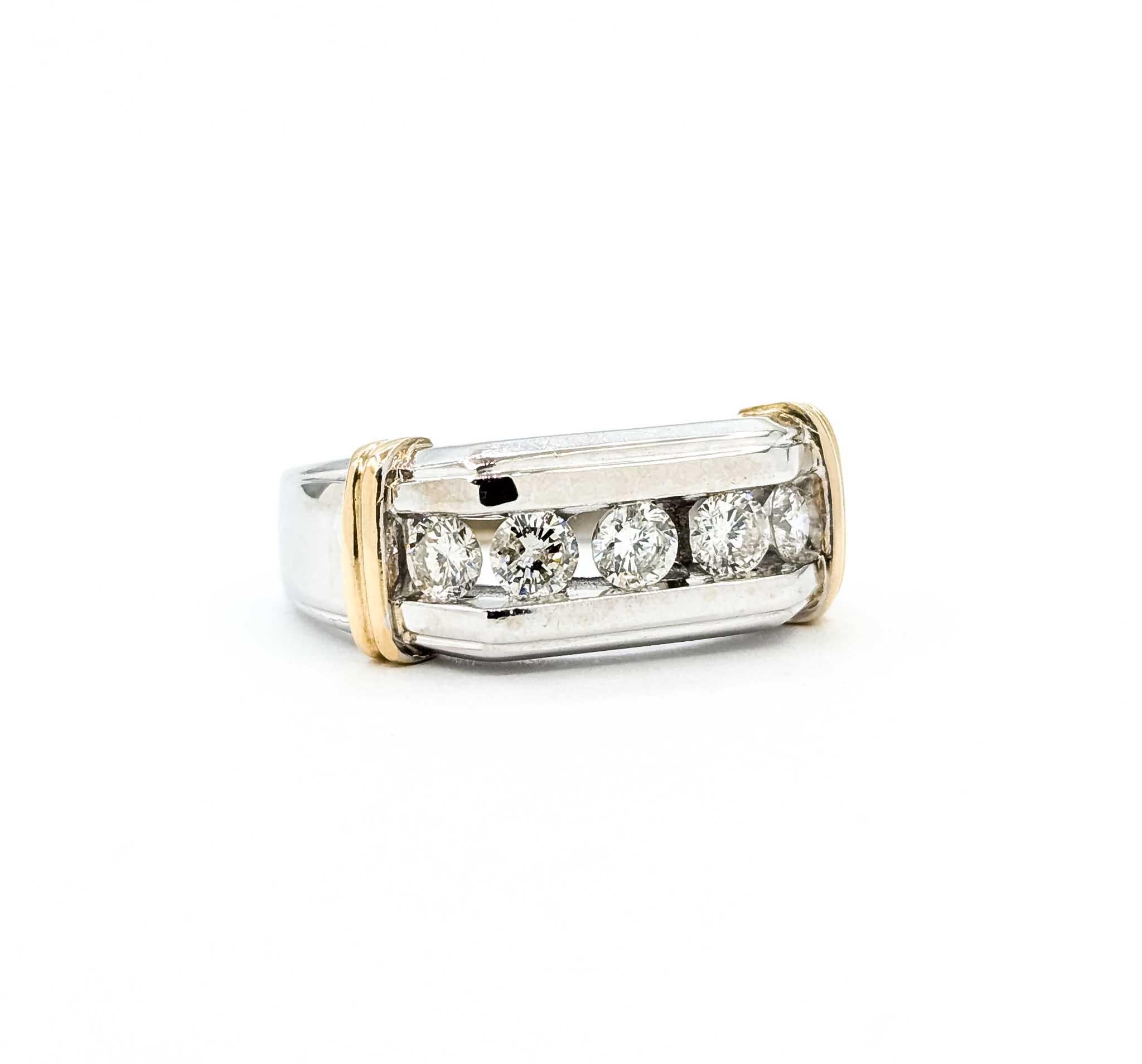 Exquisite Diamond Fashion Ring in 14k Two-Tone Gold

Introducing this exquisite diamond fashion ring, crafted with meticulous attention to detail in 14k two-tone gold. This elegant piece showcases a five-stone setting that beautifully highlights the