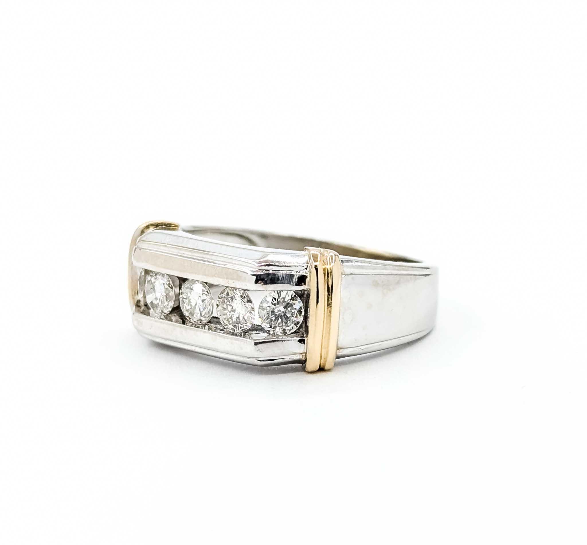 Contemporary Exquisite Diamond Fashion Ring in 14k Two-Tone Gold For Sale