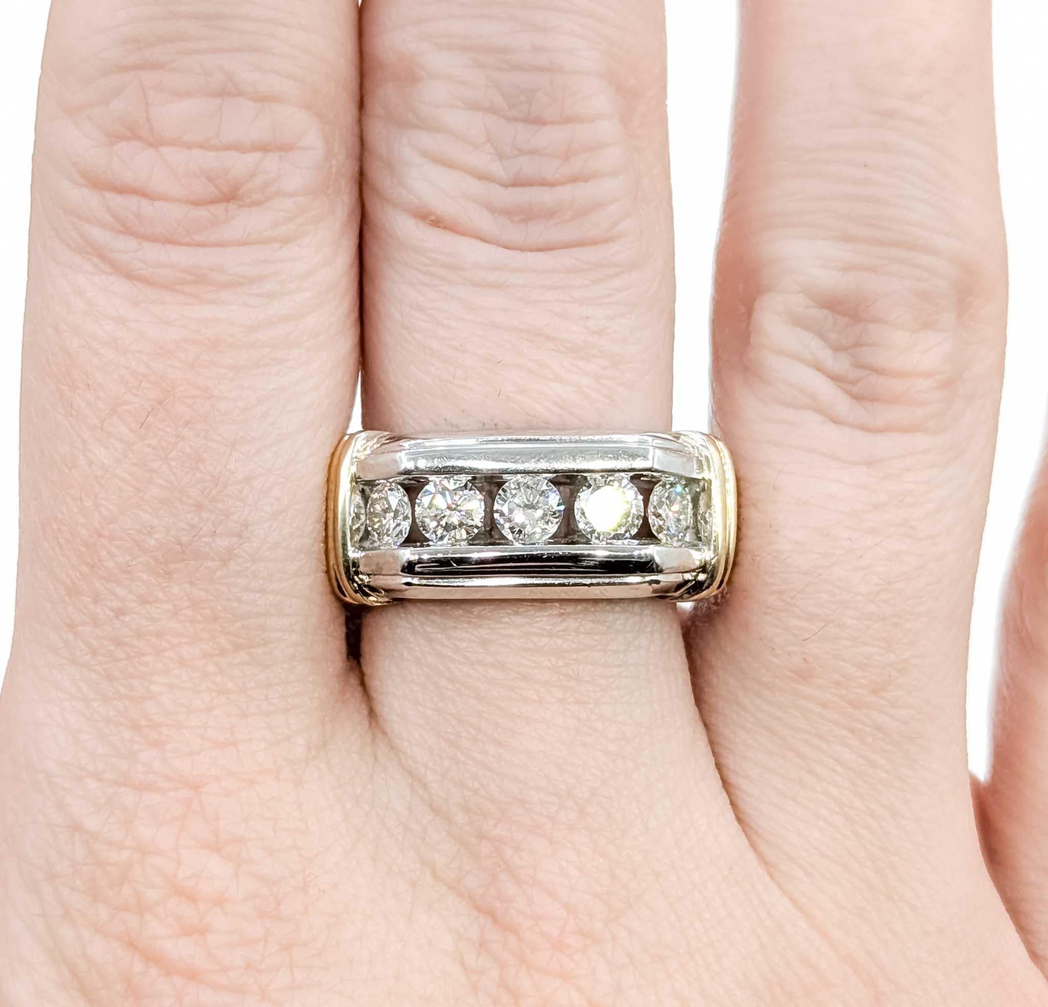 Exquisite Diamond Fashion Ring in 14k Two-Tone Gold In Excellent Condition For Sale In Bloomington, MN