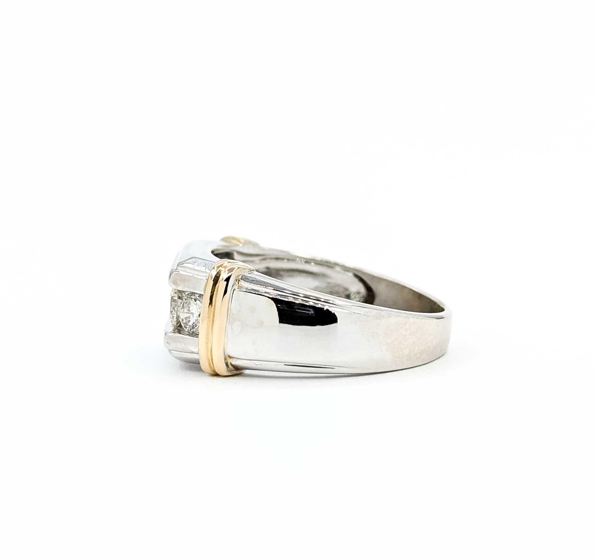 Exquisite Diamond Fashion Ring in 14k Two-Tone Gold For Sale 1