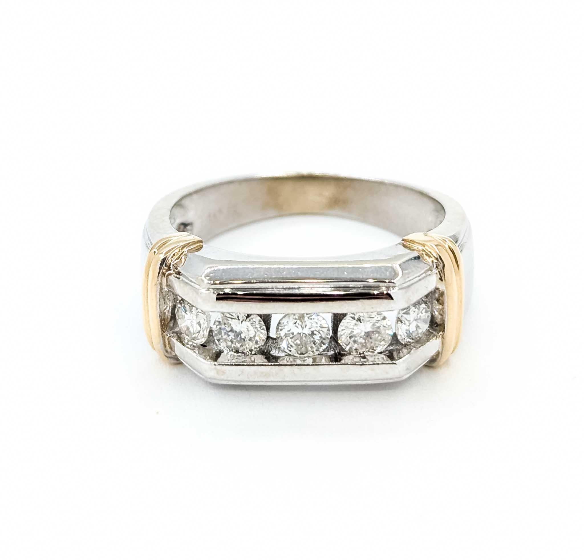 Exquisite Diamond Fashion Ring in 14k Two-Tone Gold For Sale 2