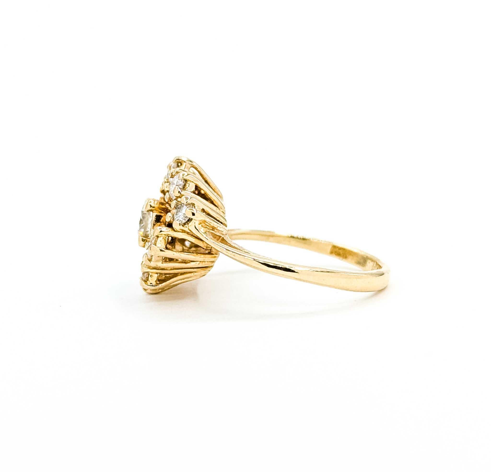 Exquisite Diamond Fashion Ring in 14K Yellow Gold For Sale 3