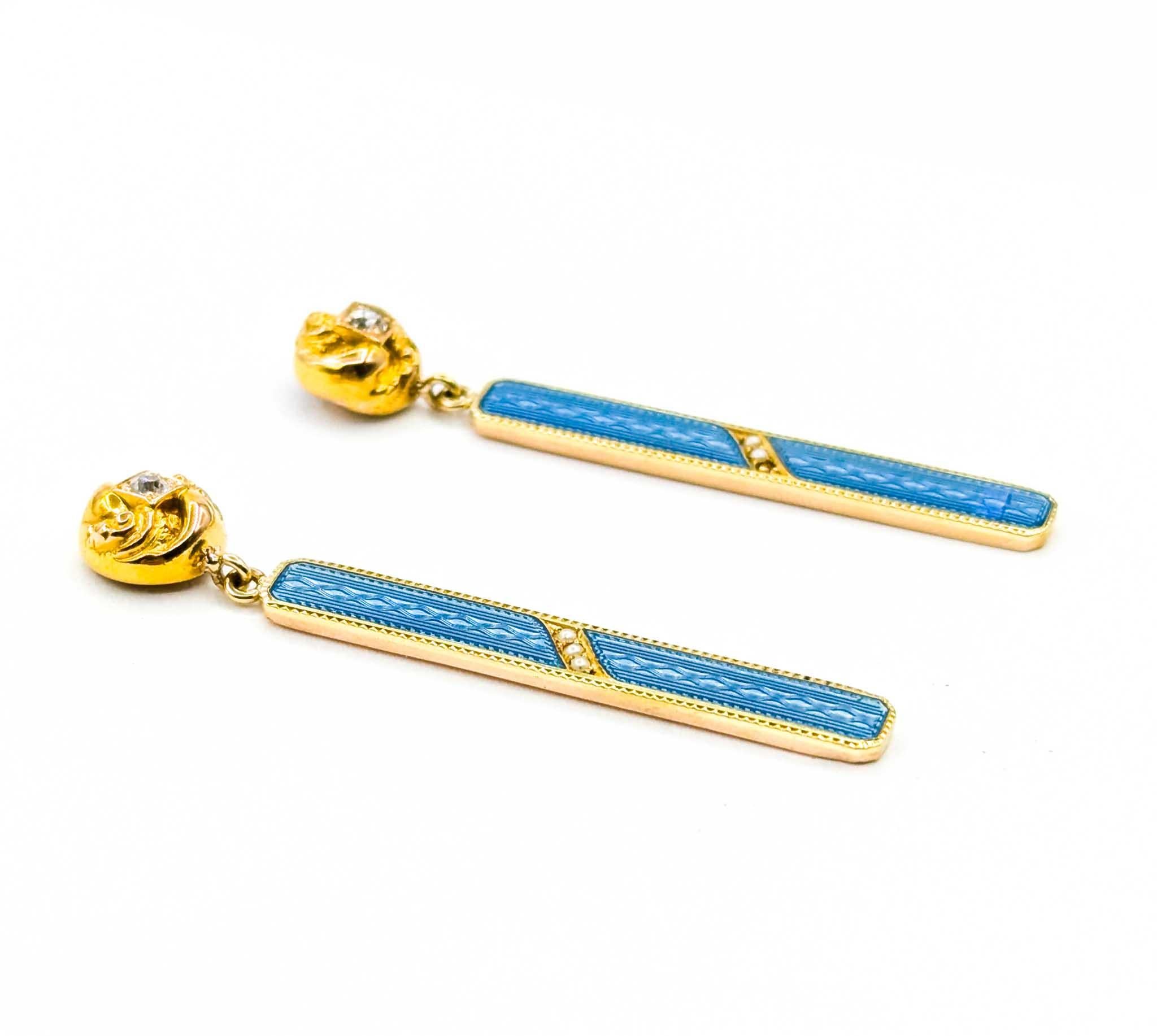 Contemporaneo Exquisite Diamond, Pearl, and Blue Enamel Earrings in 14k Yellow Gold Bar Dangle in vendita