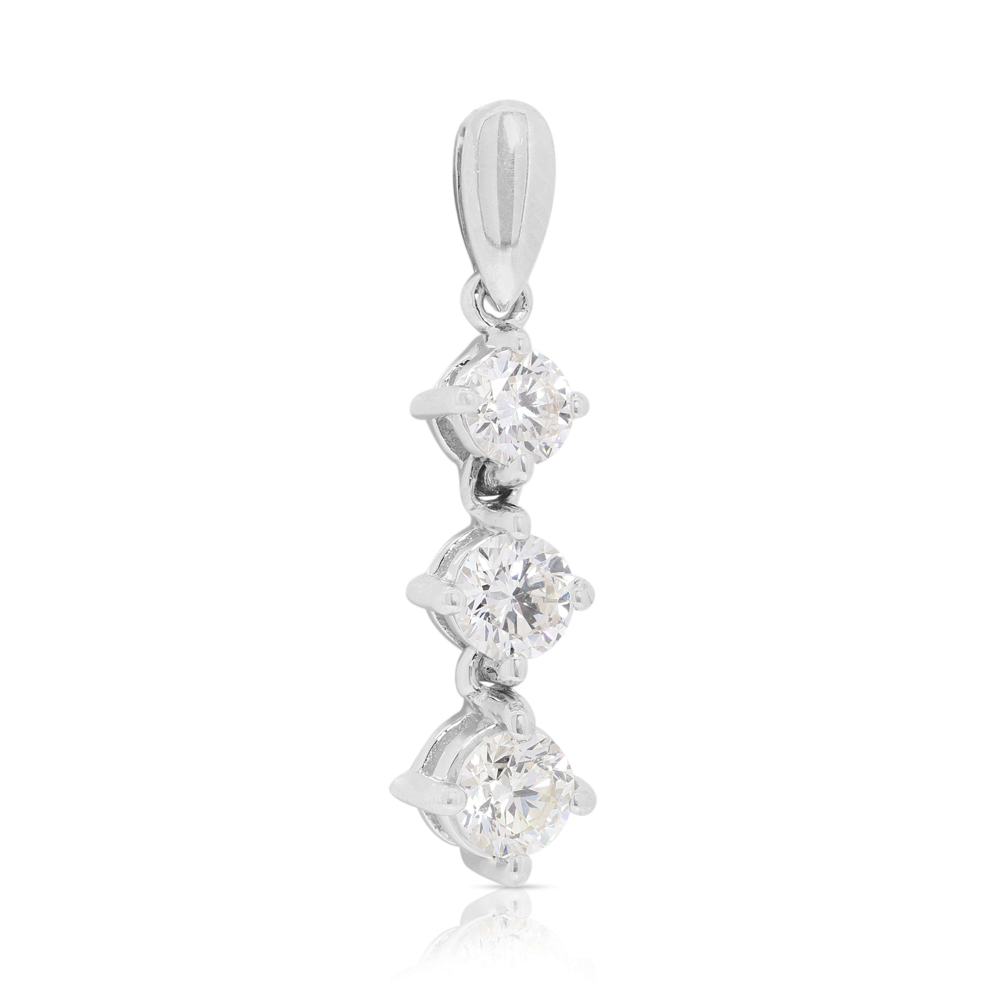 Squisito ciondolo con diamante in oro bianco 14K - Catena non inclusa In condizioni ottime in vendita a רמת גן, IL