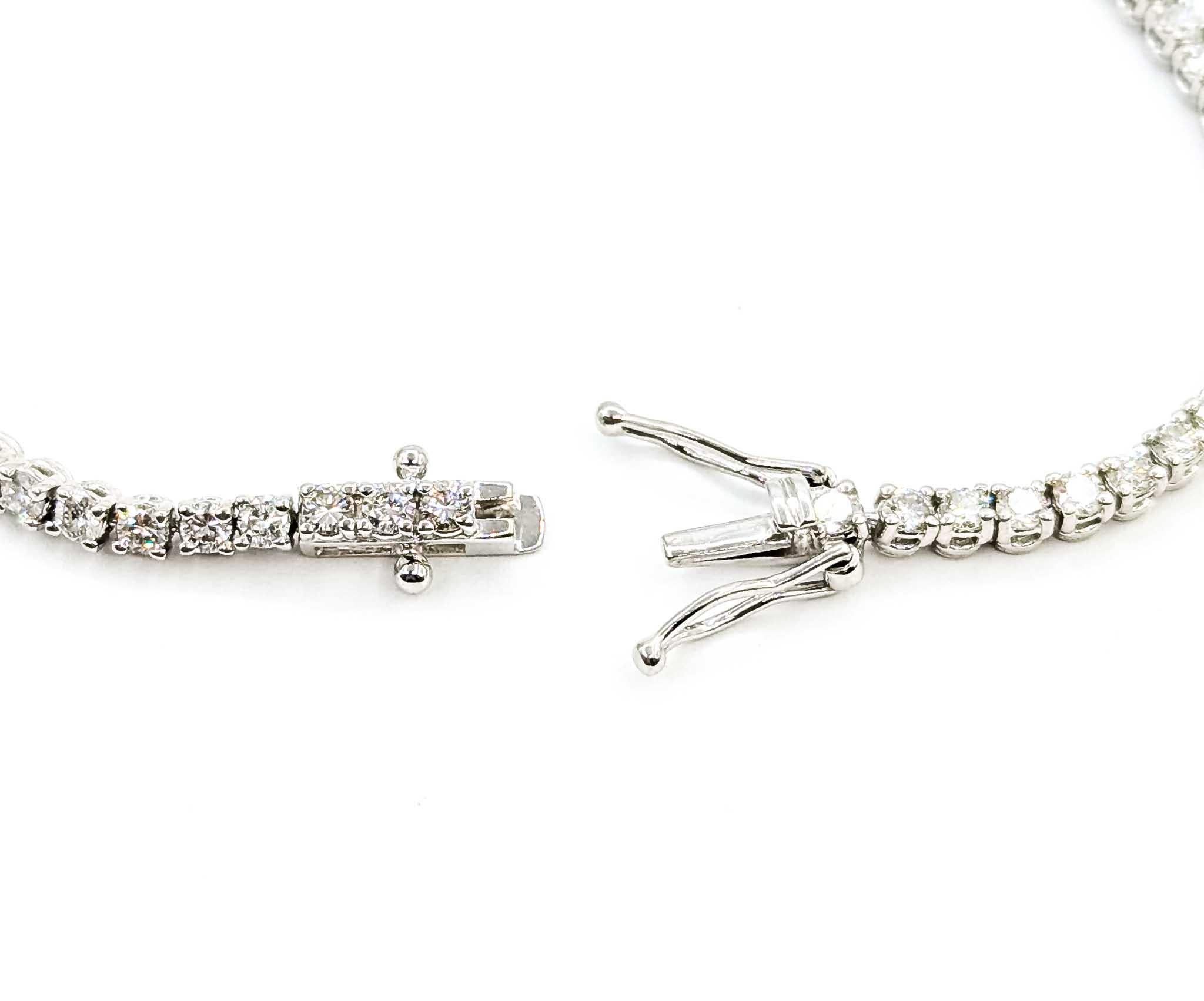 Women's Exquisite Diamond Tennis Bracelet in 14K White Gold For Sale