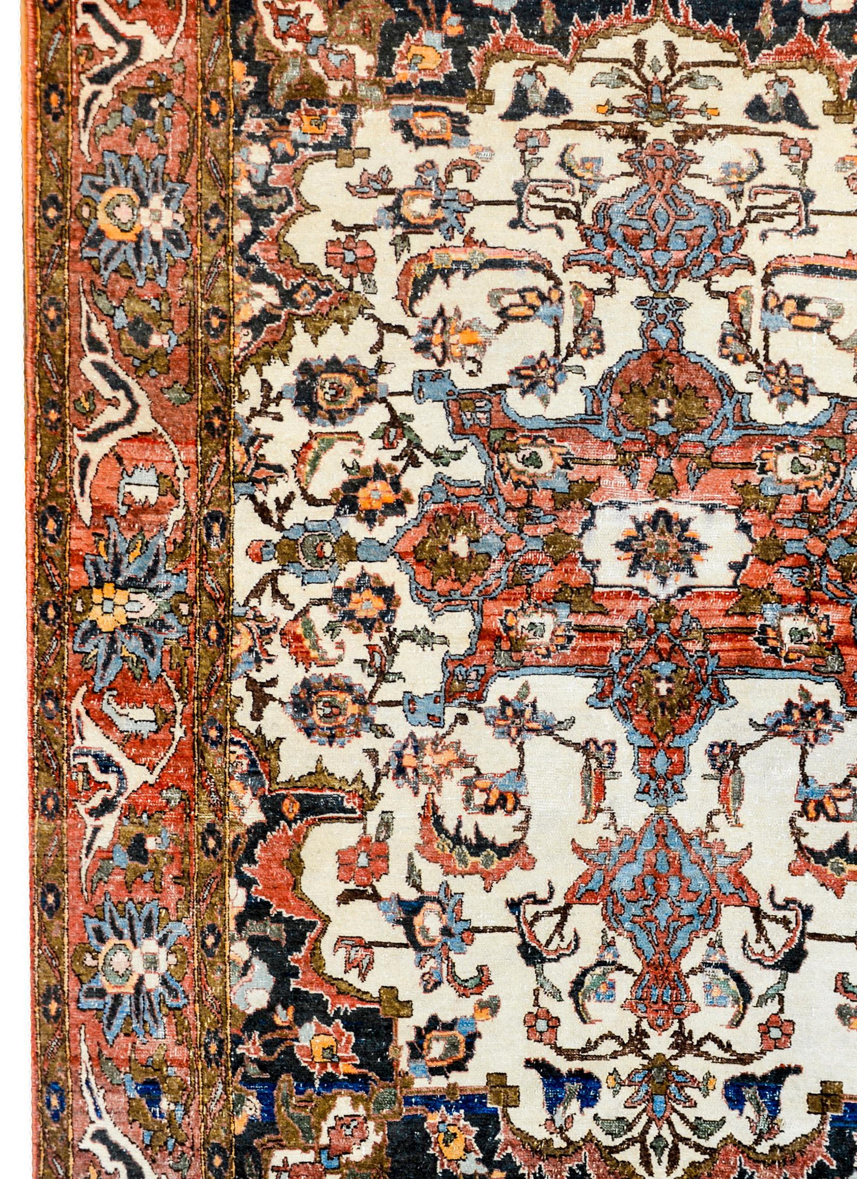 Vegetable Dyed Exquisite Early 20th Century Malayer Rug For Sale