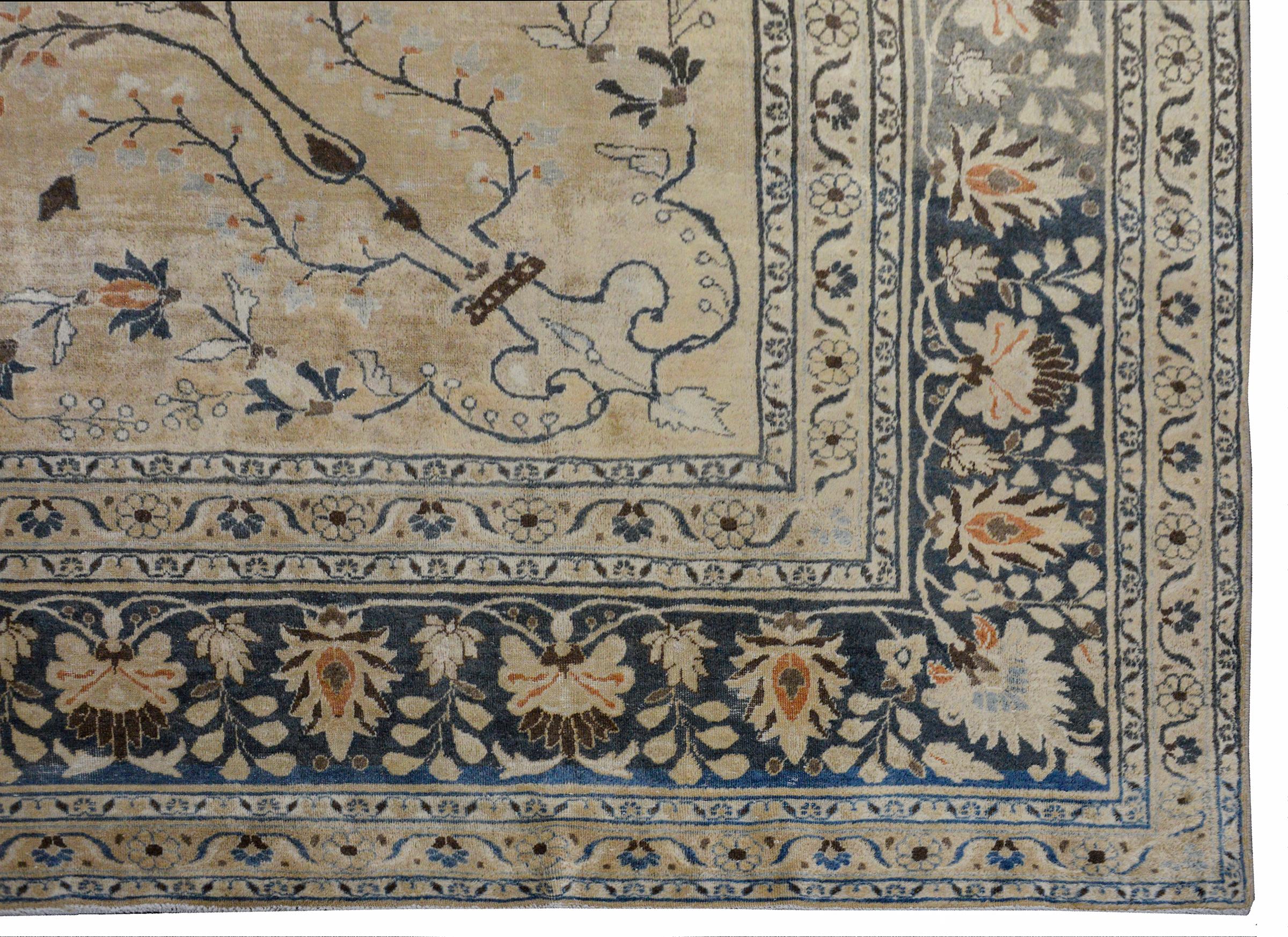 Exquisite Early 20th Century Tabriz Rug For Sale 1