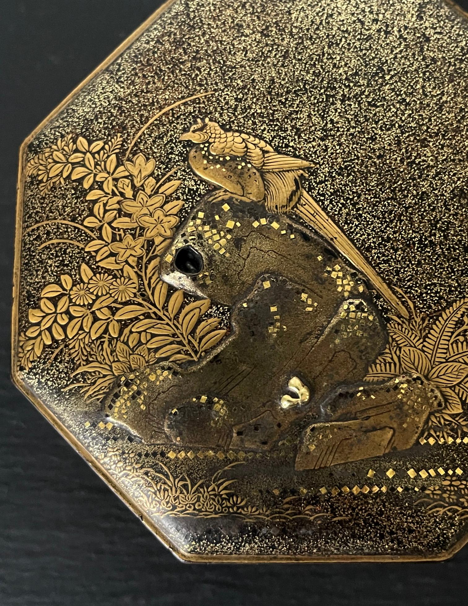 Exquisite Early Japanese Lacquer Kobako Box with Insert Tray 4