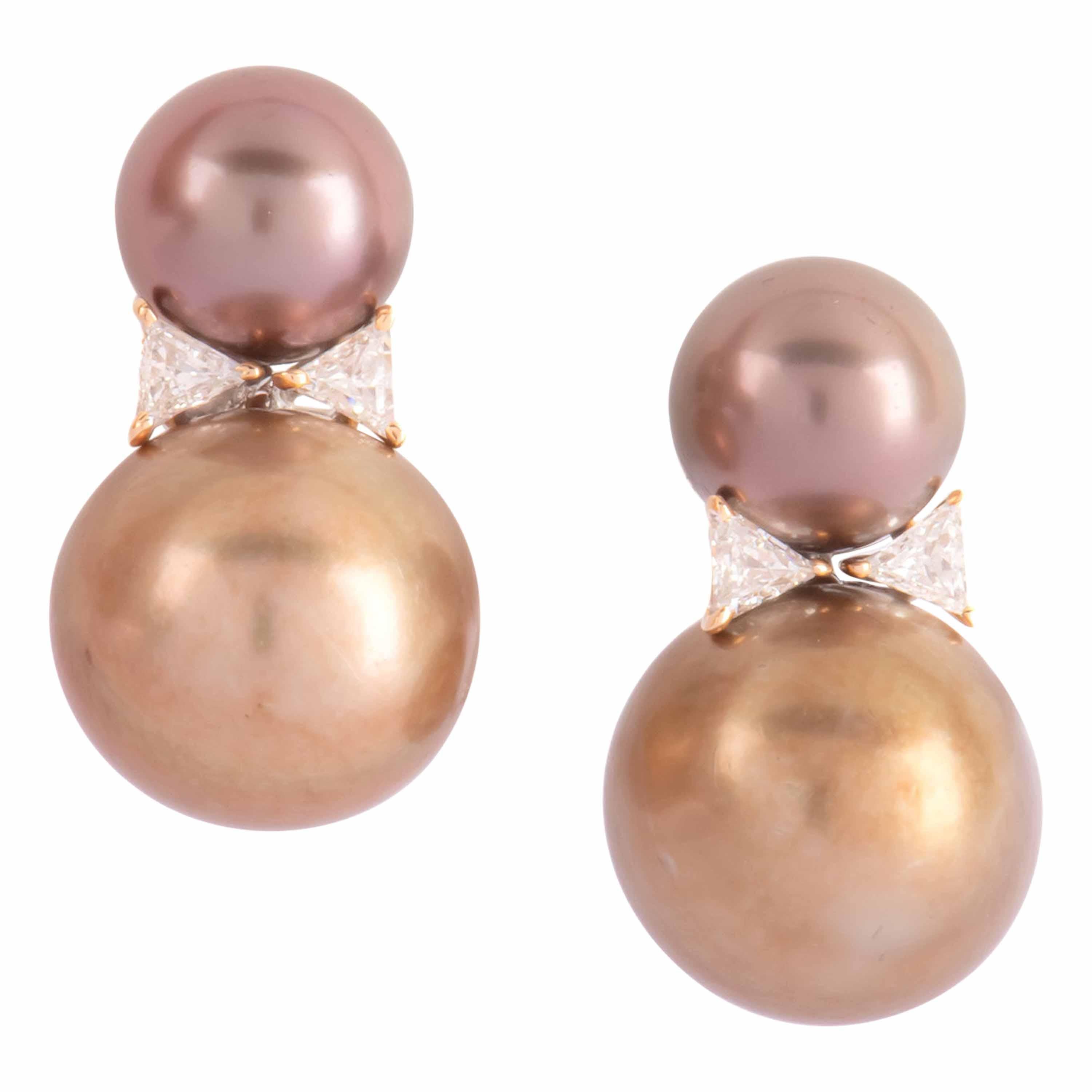 Exquisite Earrings in White Gold, Brown Tahiti Pearls and Trilliant Diamonds For Sale