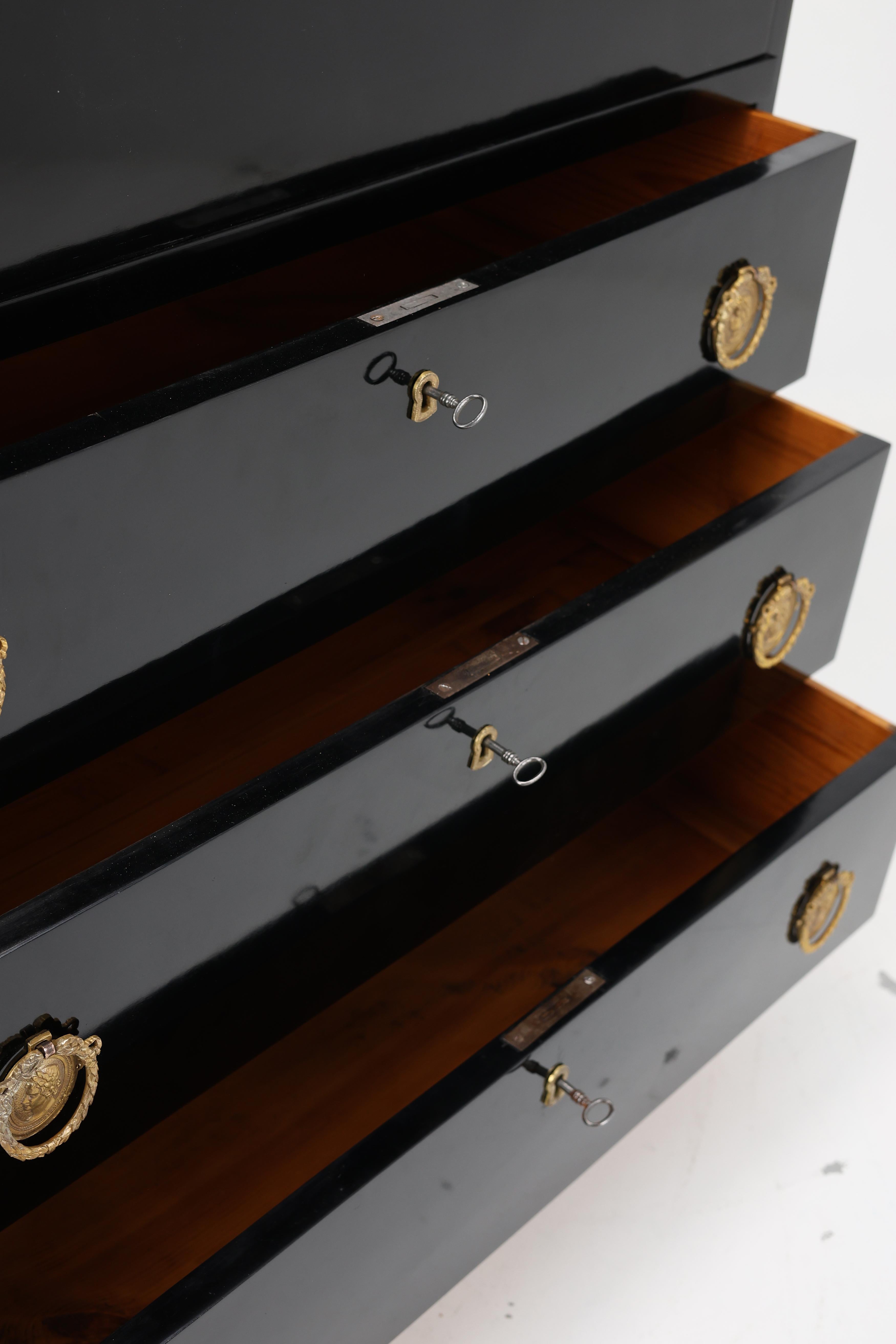 Exquisite ebonised secretary desk from the 19th century For Sale 4