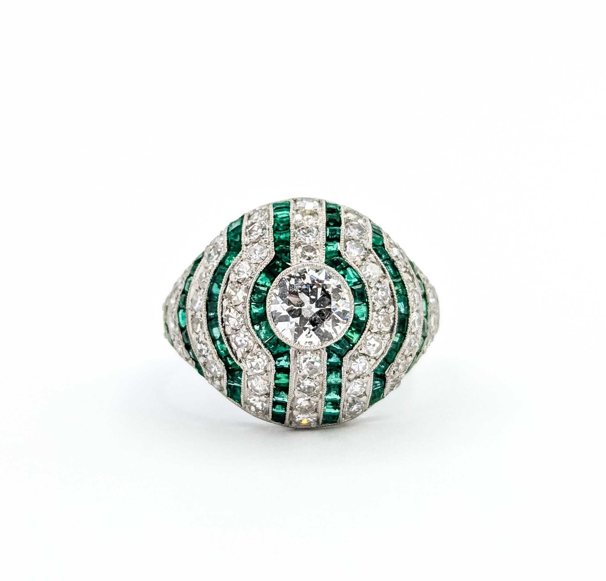 Exquisite Emerald and Diamond Platinum Ring For Sale 5