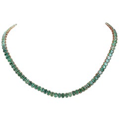 Exquisite Emerald Necklace In 14 Karat Solid Yellow Gold