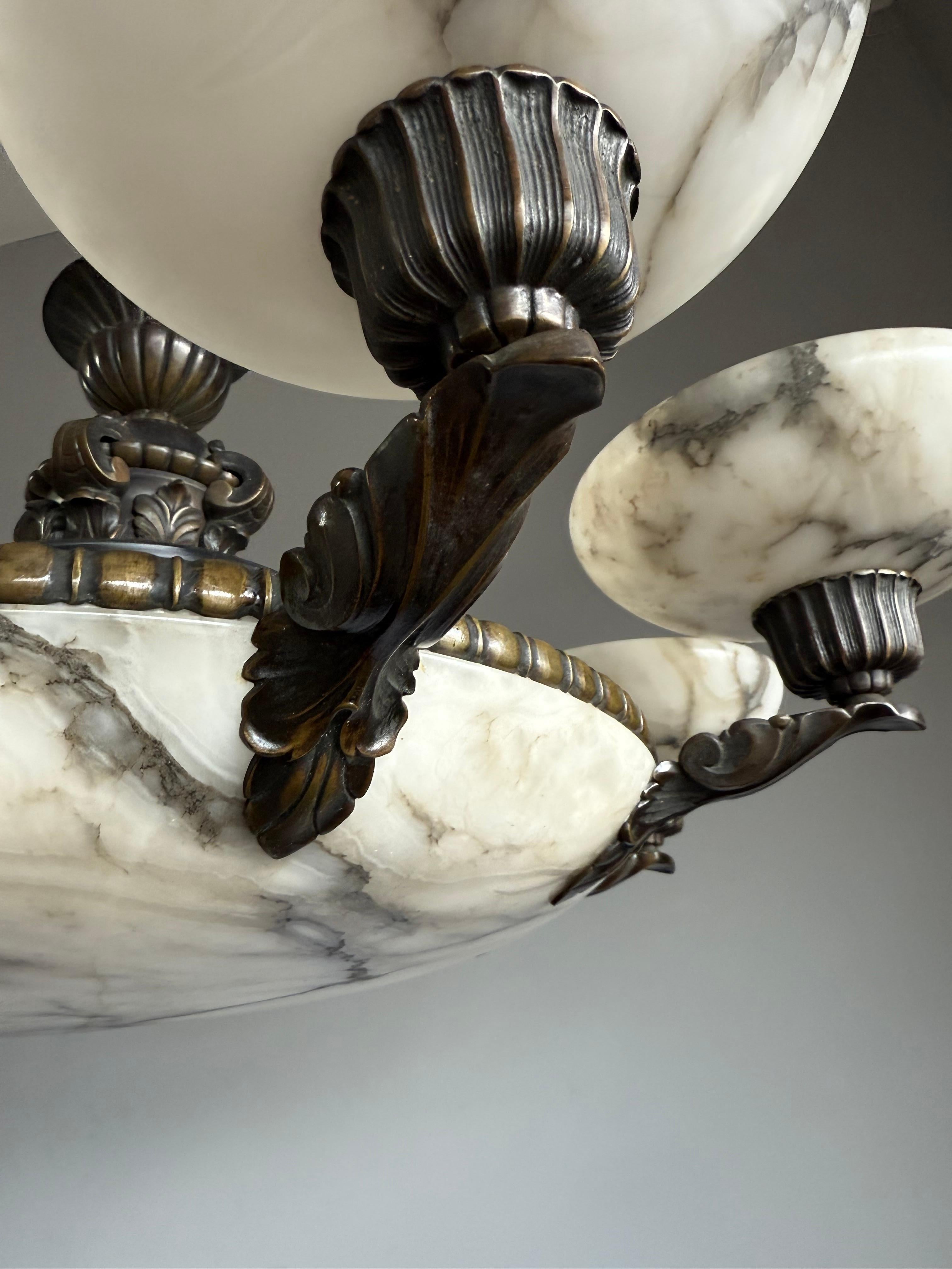 Exquise & Extra Large Antique White & Black Alabaster & Bronze Chandelier 1910 en vente 4