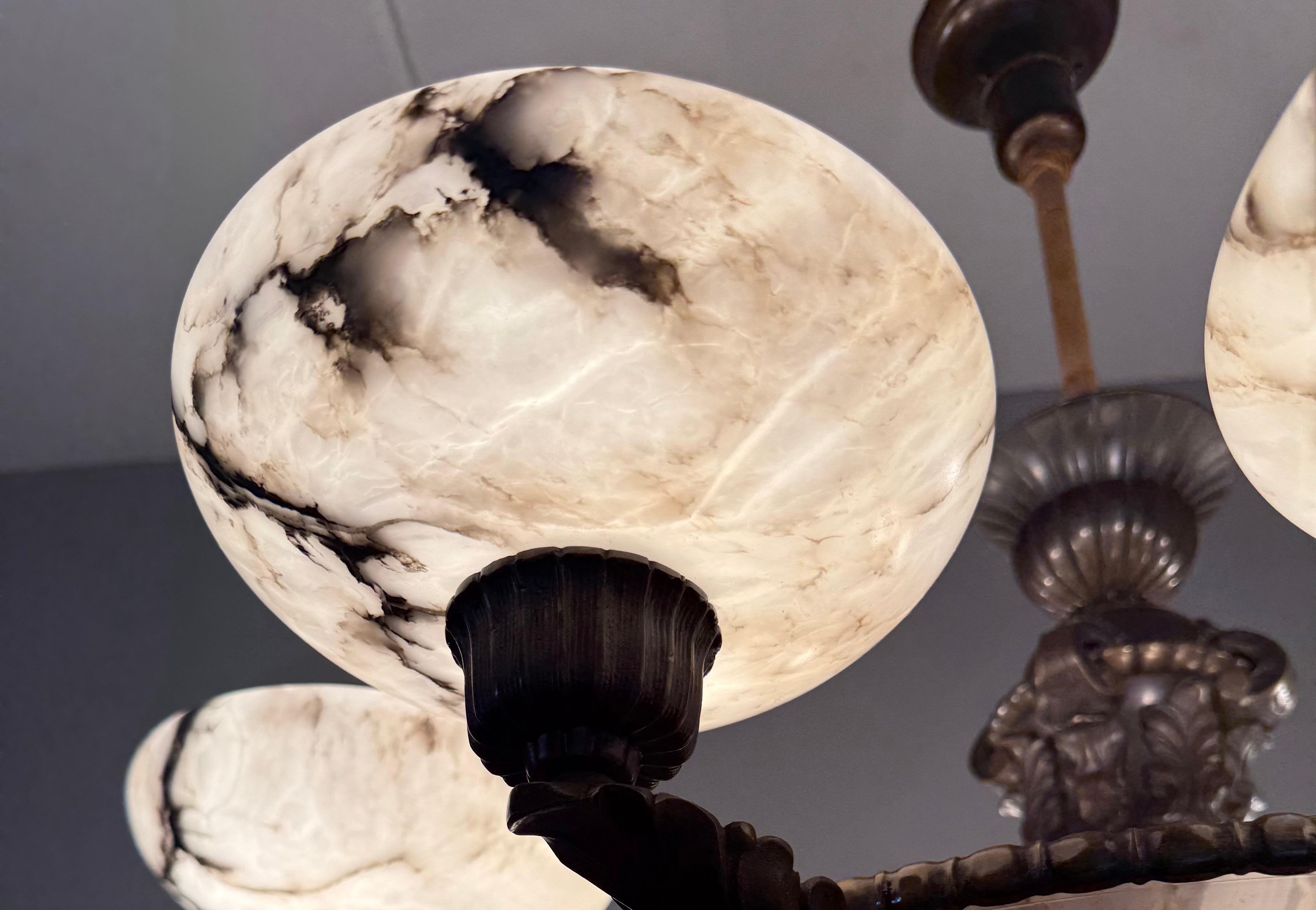 Exquise & Extra Large Antique White & Black Alabaster & Bronze Chandelier 1910 en vente 12