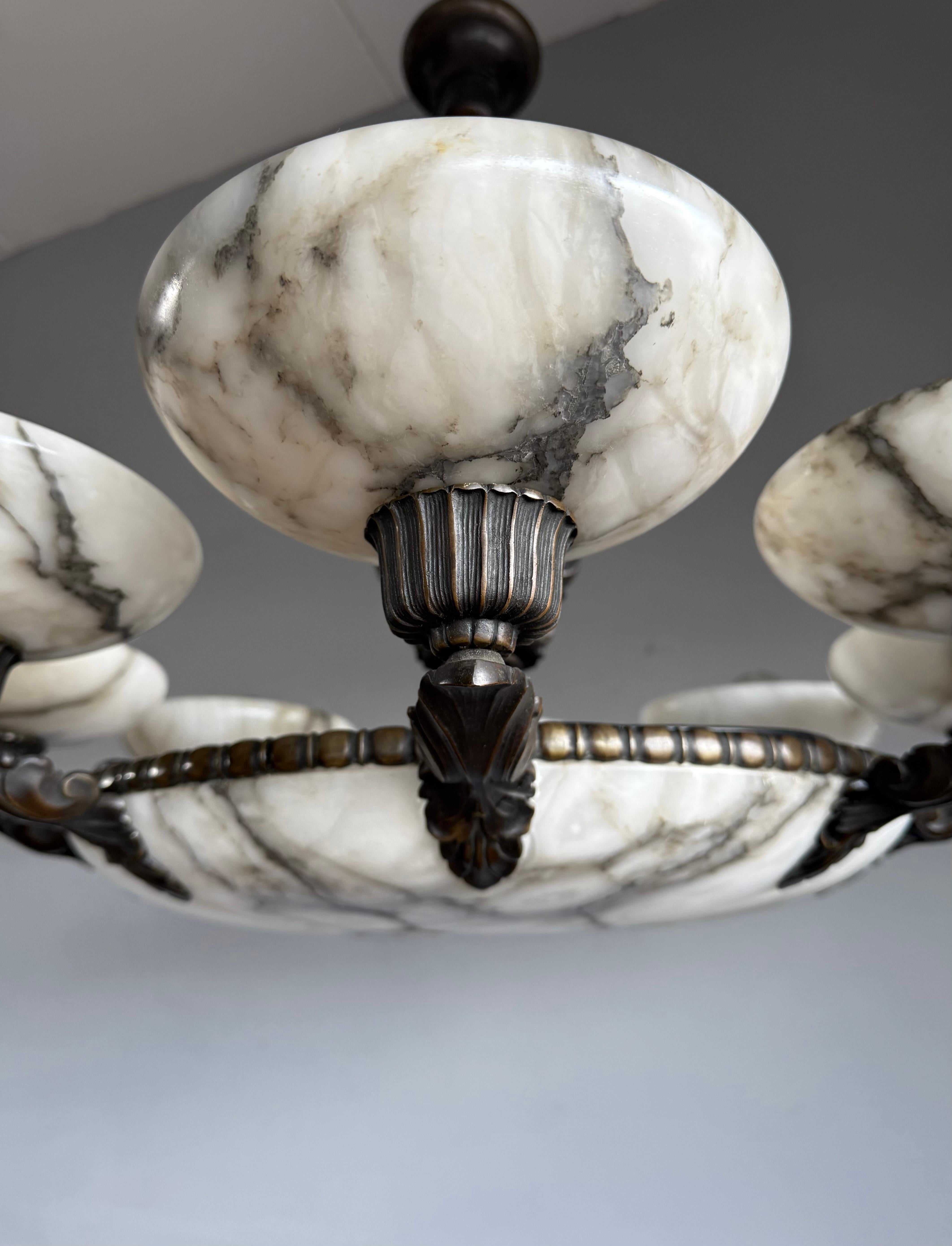 Exquise & Extra Large Antique White & Black Alabaster & Bronze Chandelier 1910 Bon état - En vente à Lisse, NL