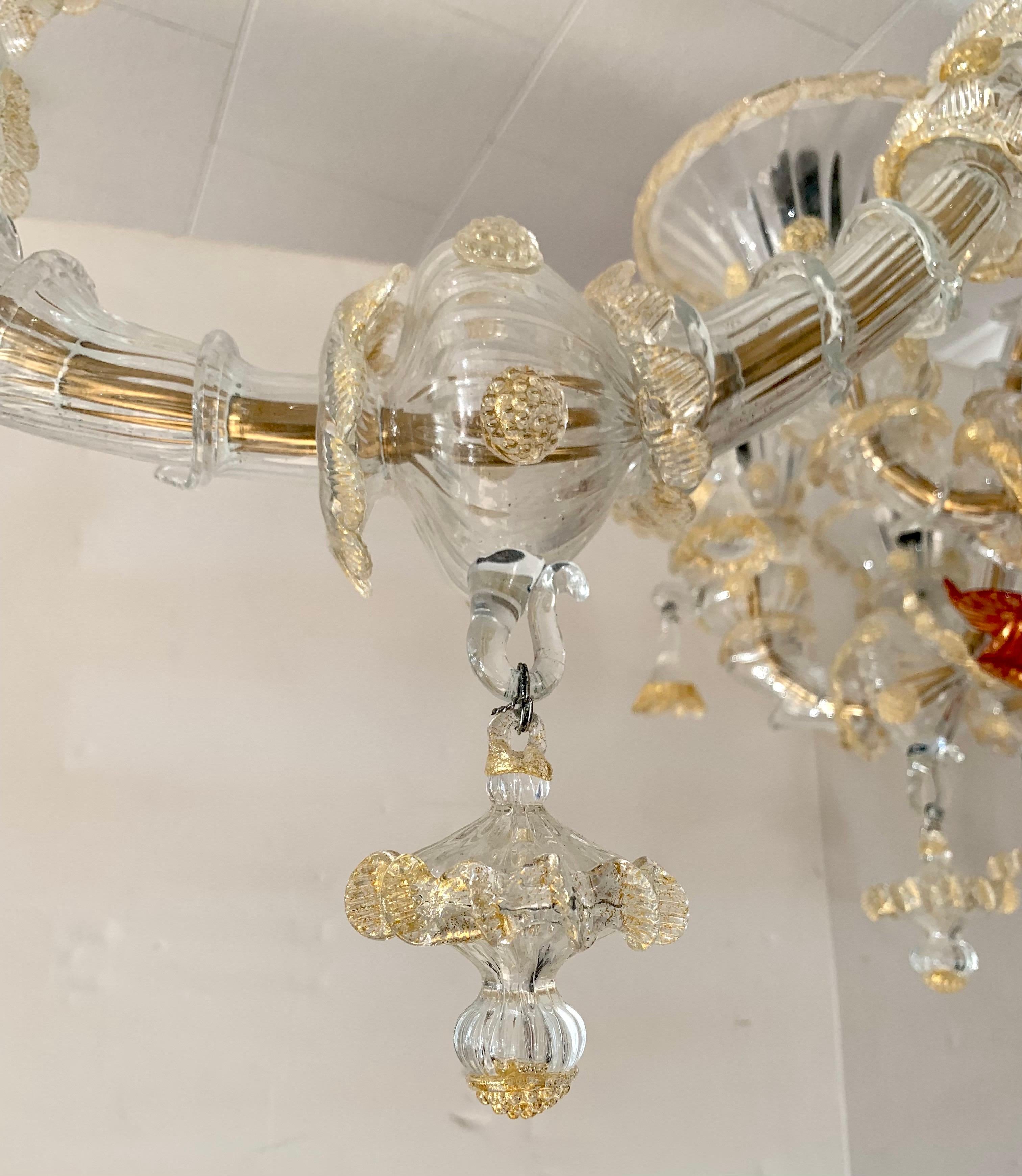 XX secolo Squisito lampadario extra large in vetro multicolore di Murano Made in Italy in vendita