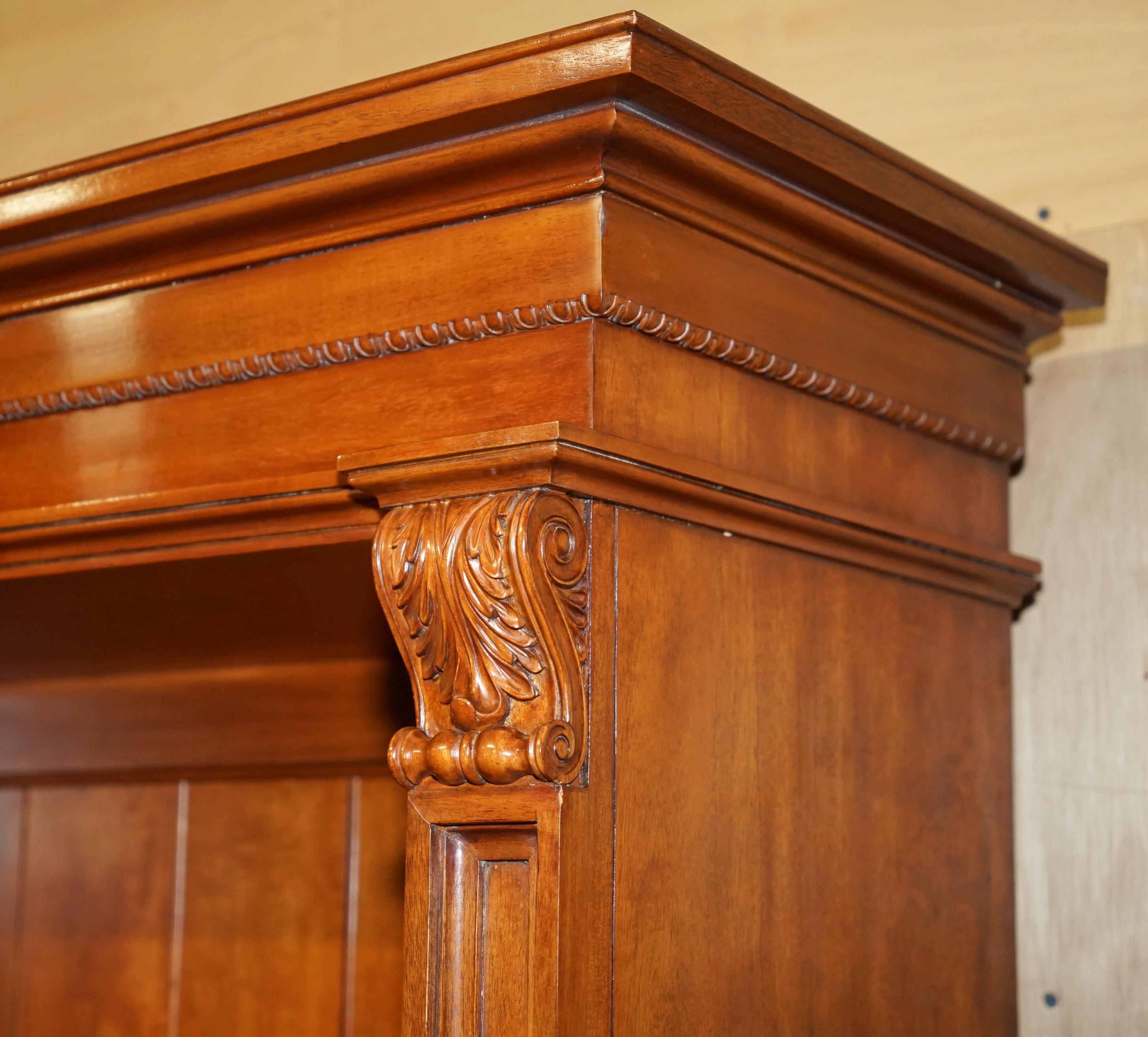 EXQUISITE EXTRA LARGE RALPH LAUREN HARDWOOD MADISON AVENUE OPEN LiBRARY BOOKCASE For Sale 3