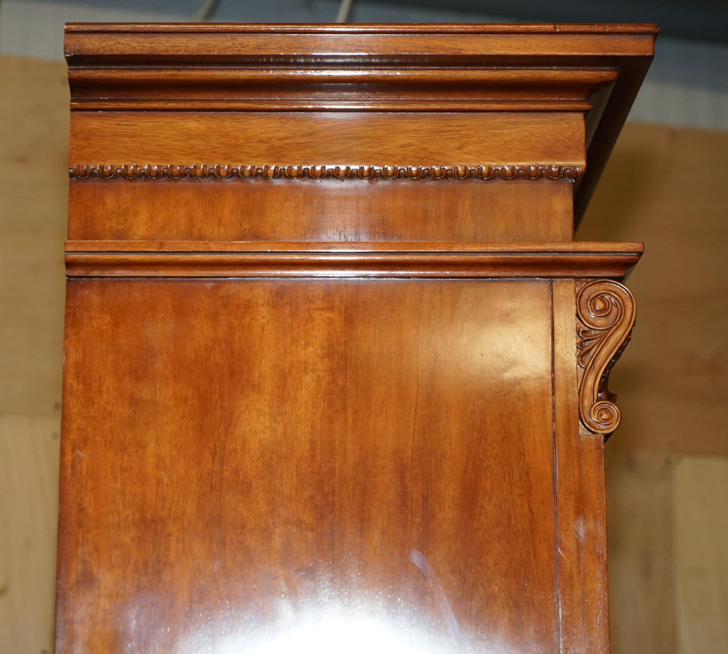 EXQUISITE EXTRA LARGE RALPH LAUREN HARDWOOD MADISON AVENUE OPEN LiBRARY BOOKCASE For Sale 9