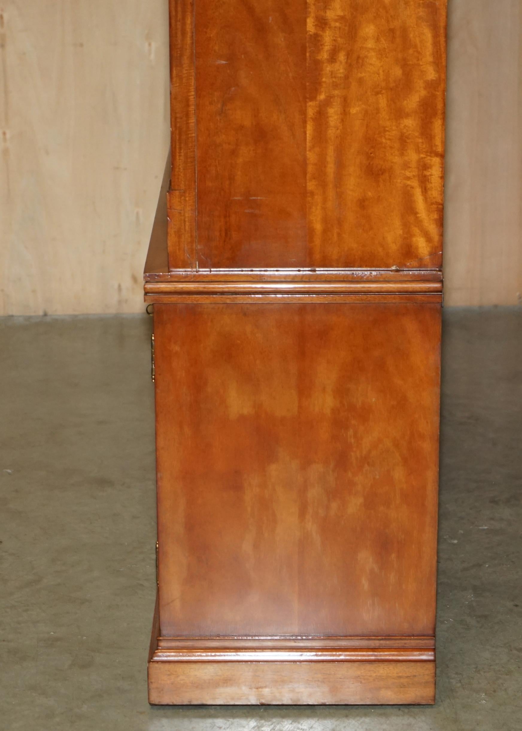 EXQUISITE EXTRA LARGE RALPH LAUREN HARDWOOD MADISON AVENUE OPEN LiBRARY BOOKCASE For Sale 12