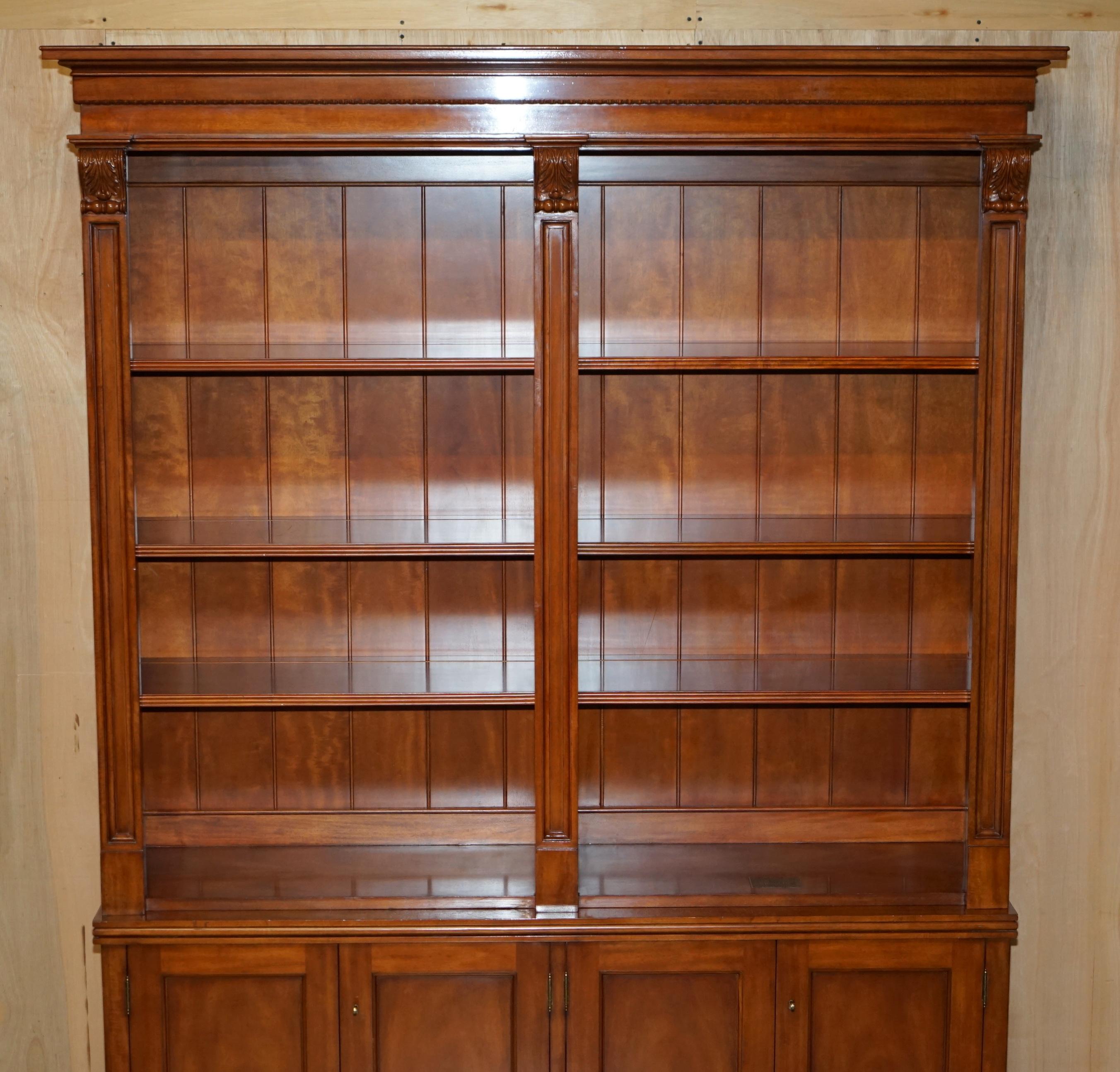Victorian EXQUISITE EXTRA LARGE RALPH LAUREN HARDWOOD MADISON AVENUE OPEN LiBRARY BOOKCASE For Sale