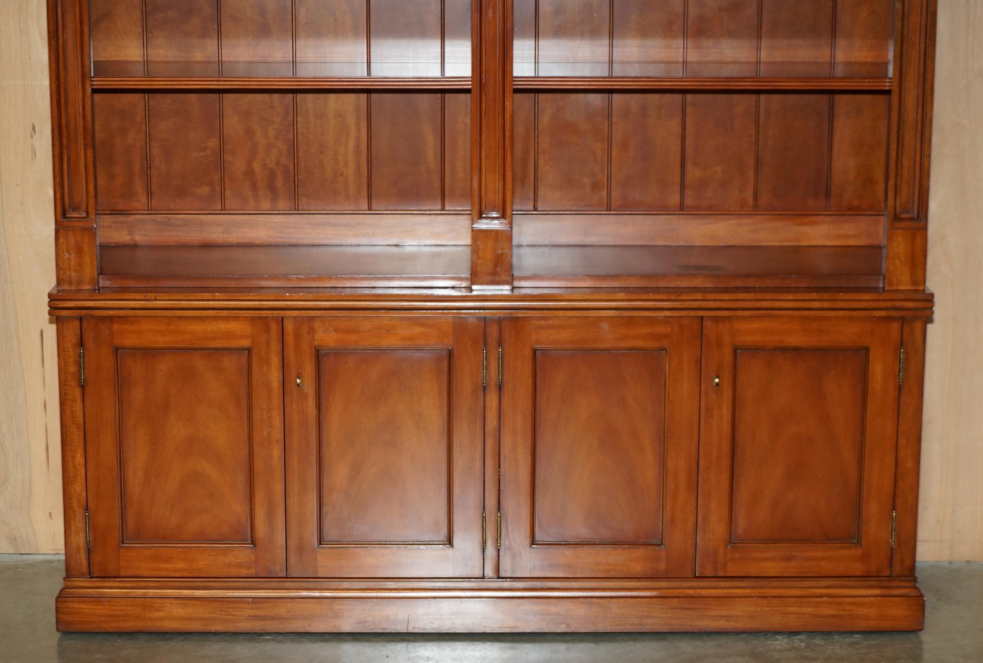 Hand-Crafted EXQUISITE EXTRA LARGE RALPH LAUREN HARDWOOD MADISON AVENUE OPEN LiBRARY BOOKCASE For Sale