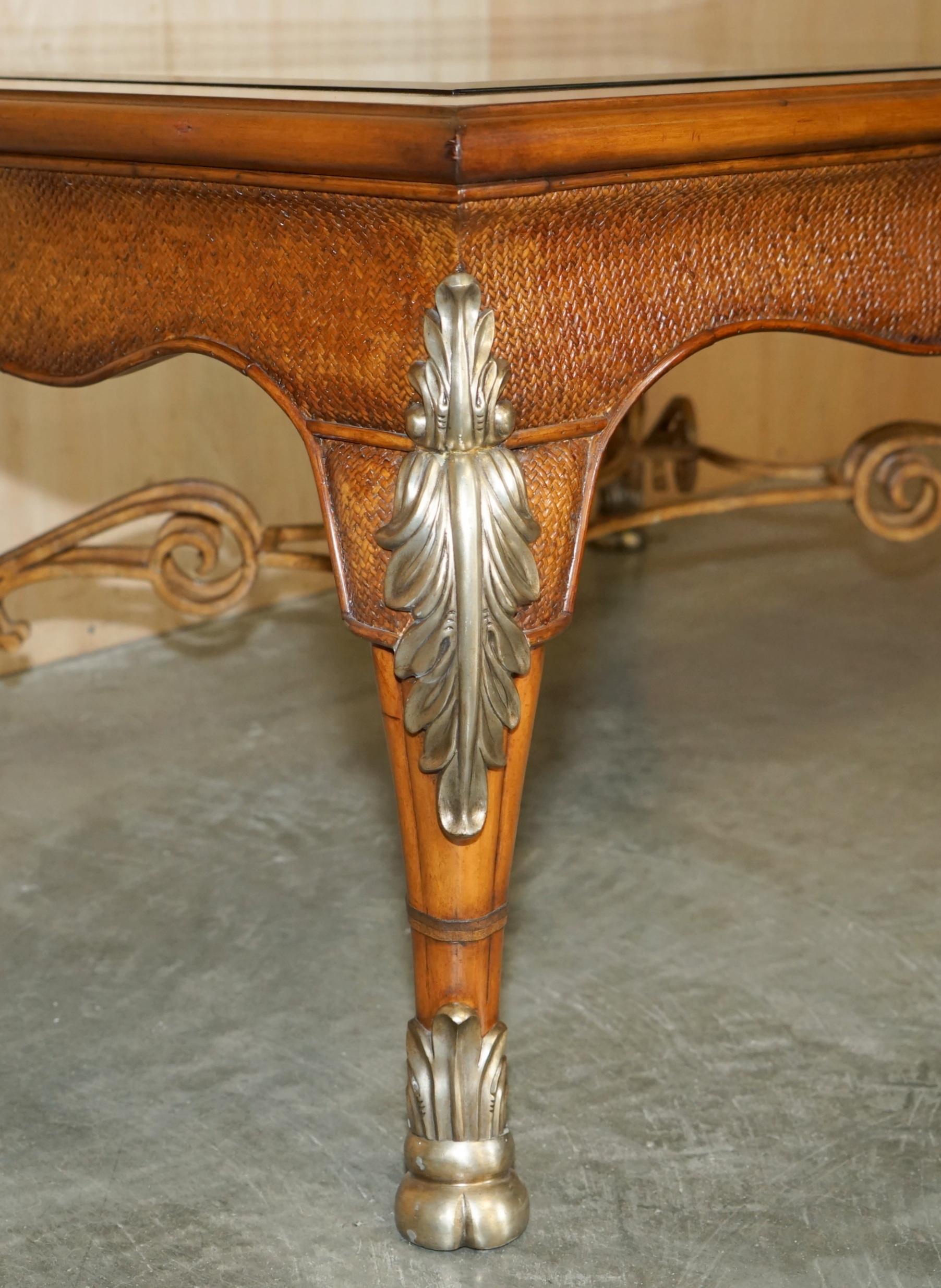 Exquise table basse de la collection SAFARI THOMASVILLE SAFARI en vente 8