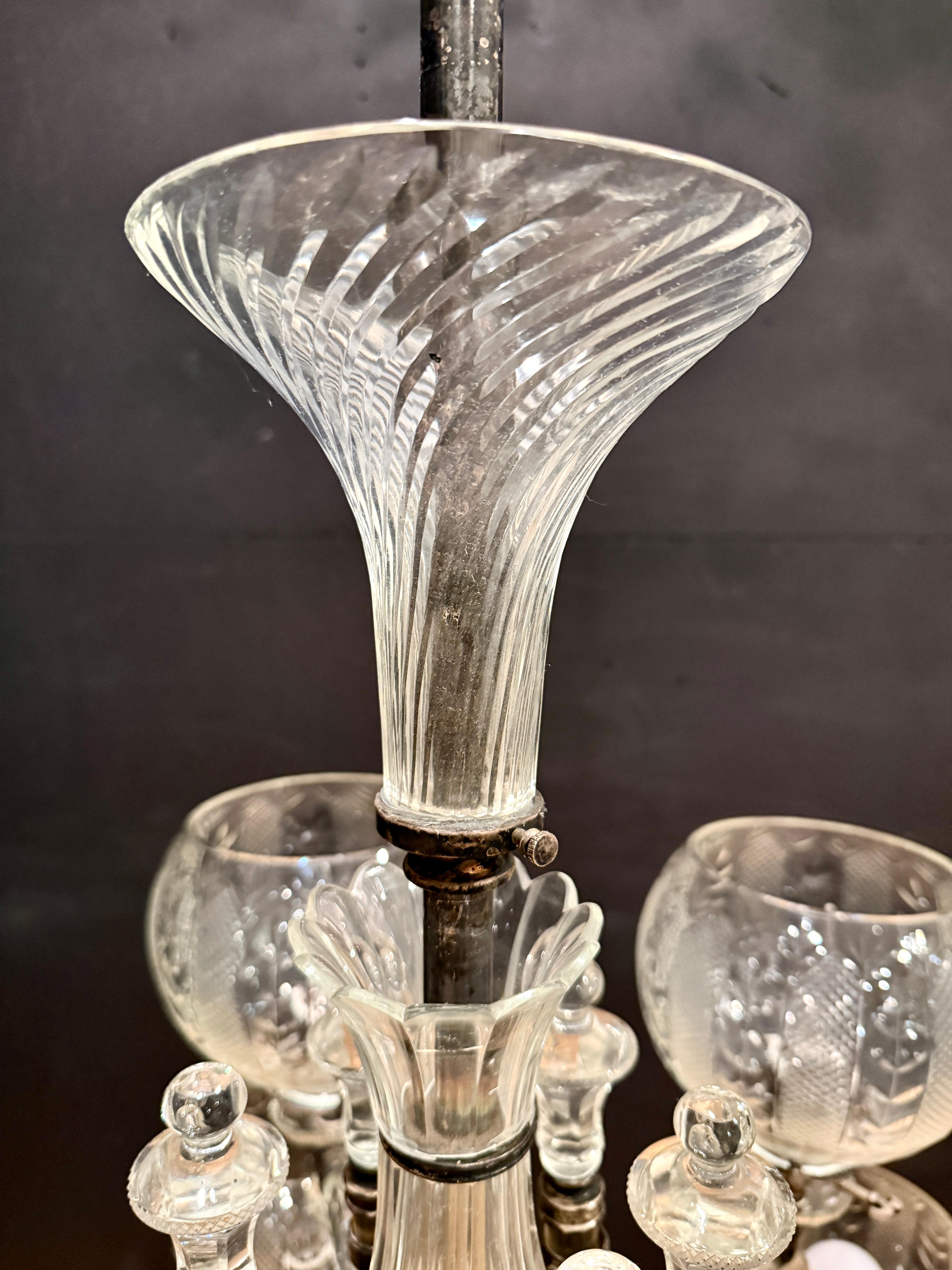 Exquisite F. & C. Osler Style 12-Light Cut-Glass Chandelier in vendita 1