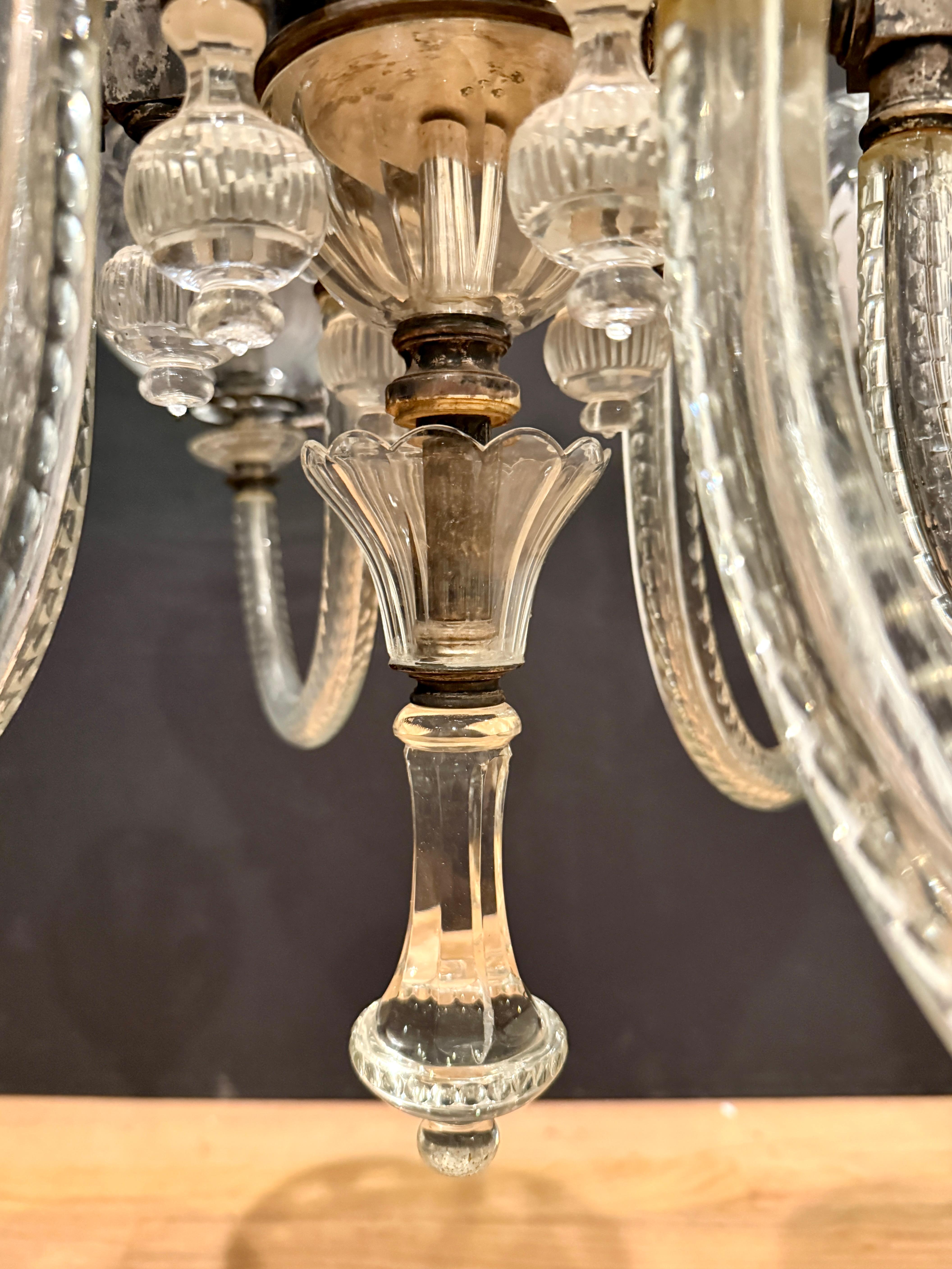 Exquisite F. & C. Osler Style 12-Light Cut-Glass Chandelier in vendita 2