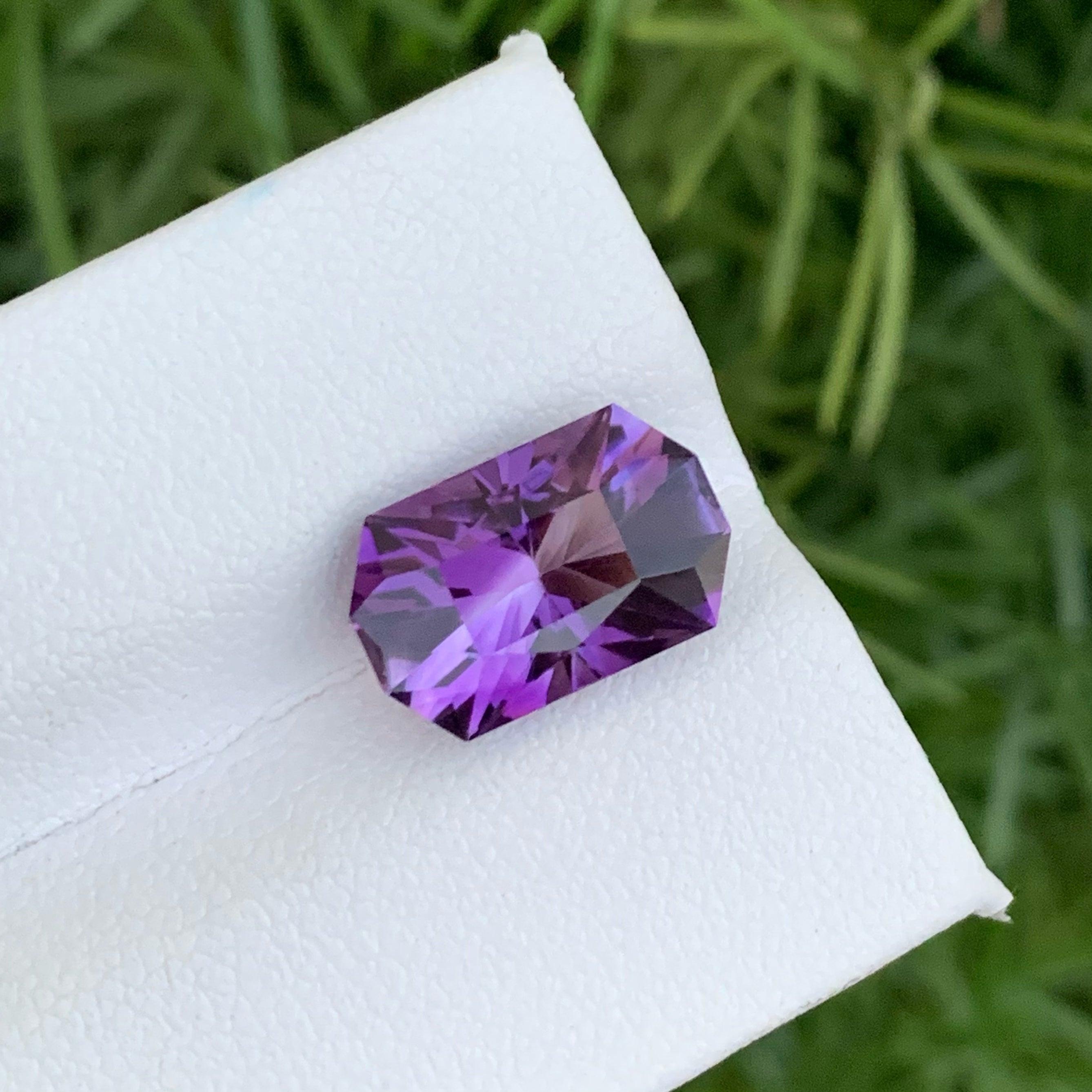 Exquisite Fancy Cut Loose Amethyst Gemstone 4.35 Carats Amethyst Jewelry In New Condition For Sale In Bangkok, TH