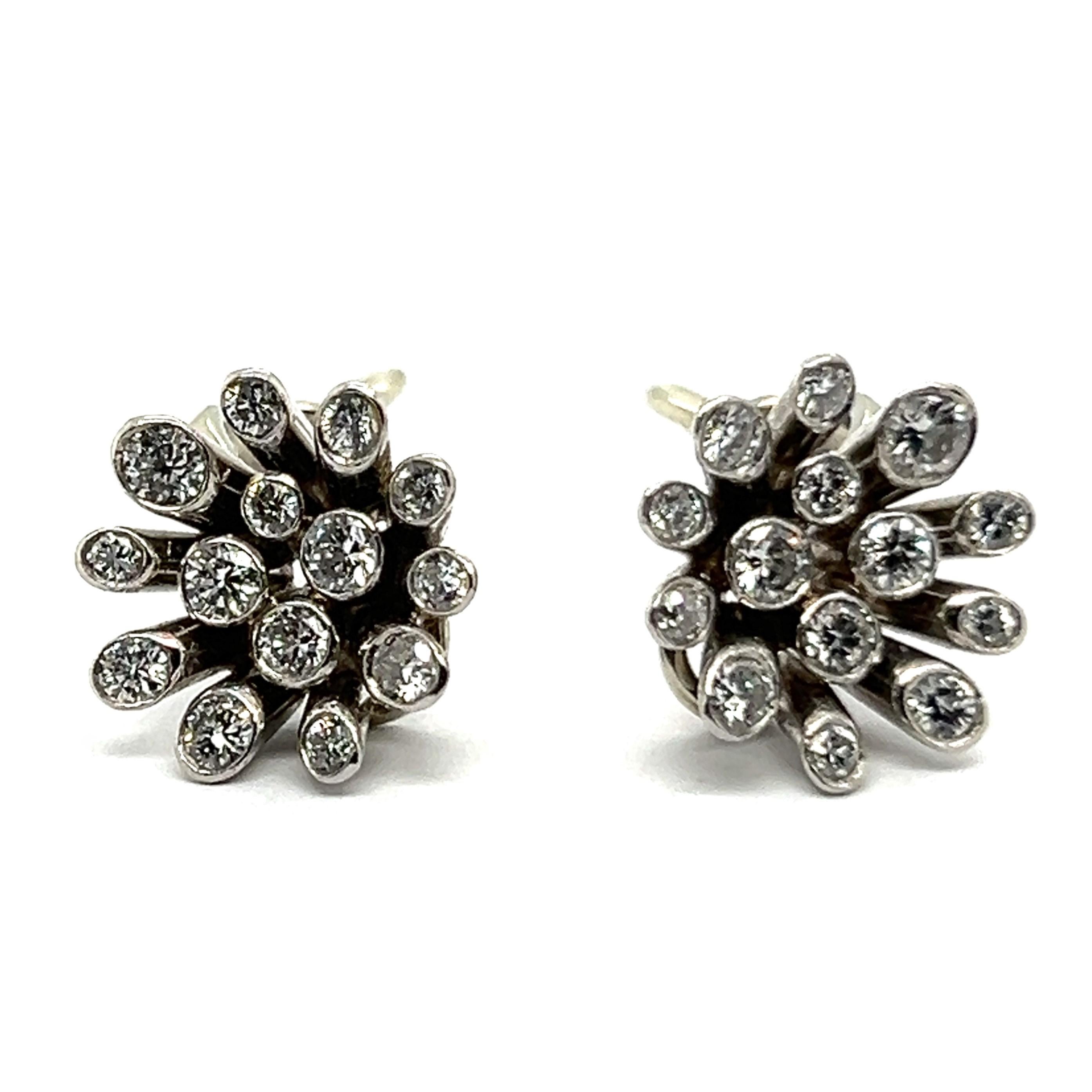 Modern Exquisite Flower Earrings with Diamonds in 18 Karat White Gold For Sale