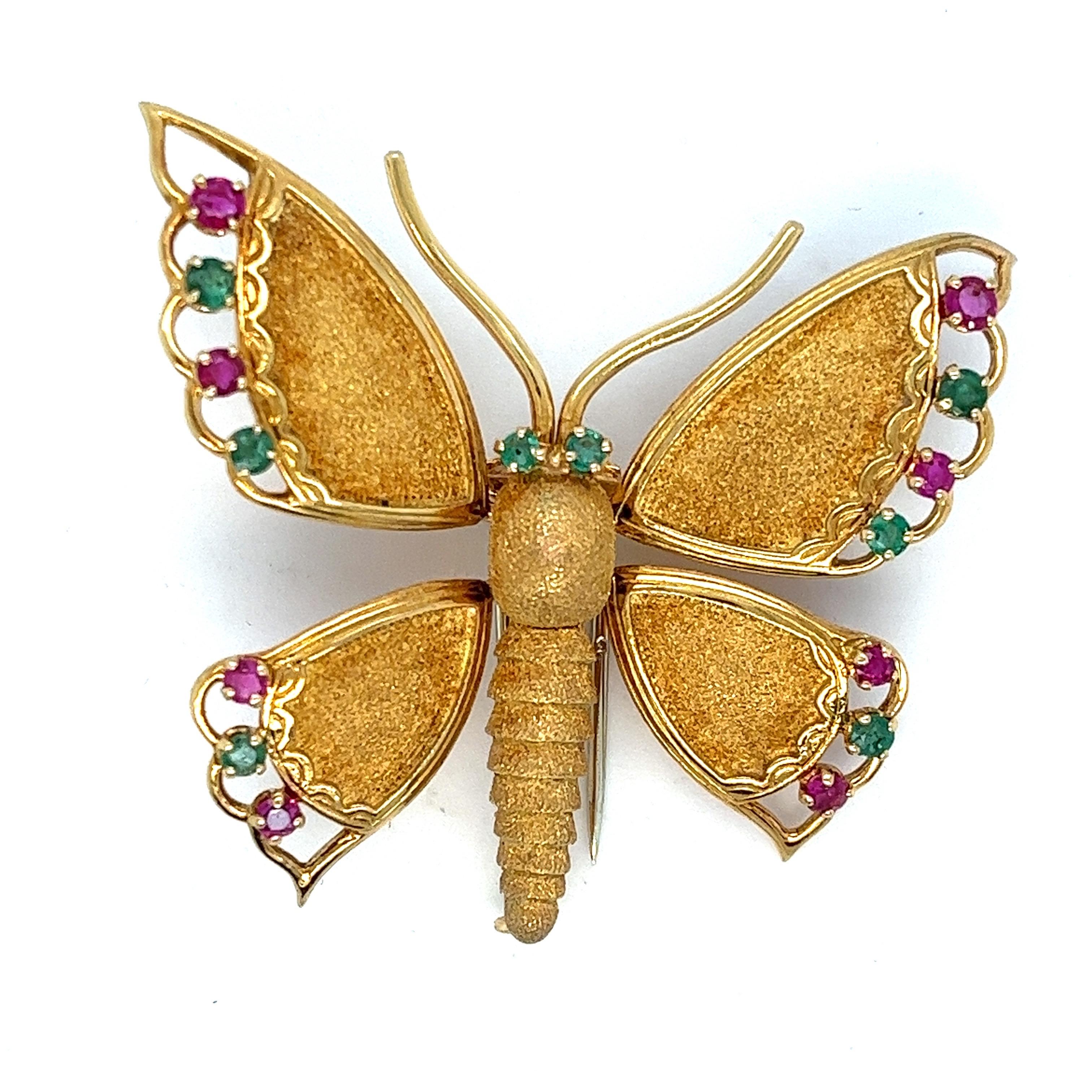 FRED Paris Broche exquise papillon multi-gemmes en or massif 18 carats Bon état - En vente à Miami, FL
