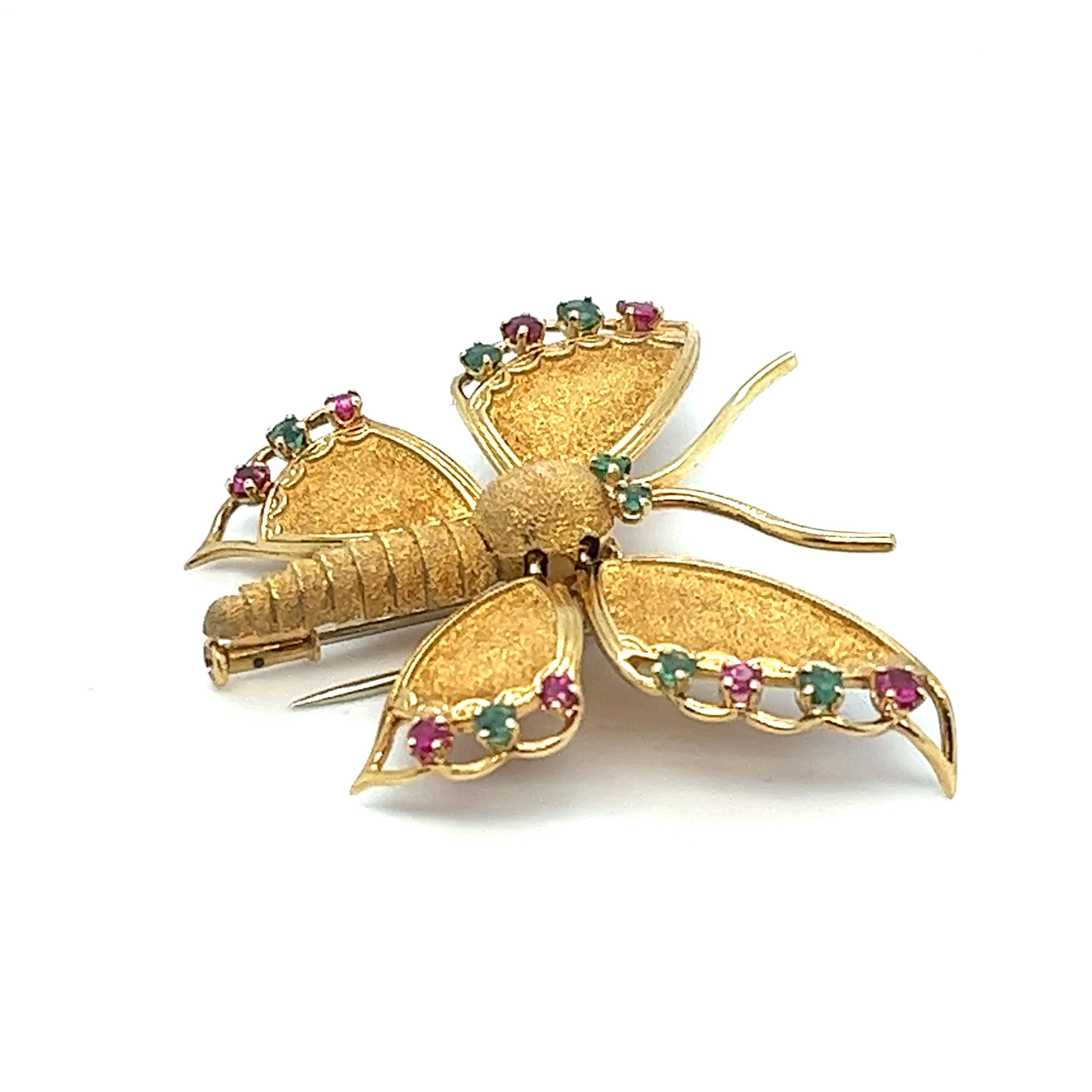 FRED Paris Broche exquise papillon multi-gemmes en or massif 18 carats en vente 1