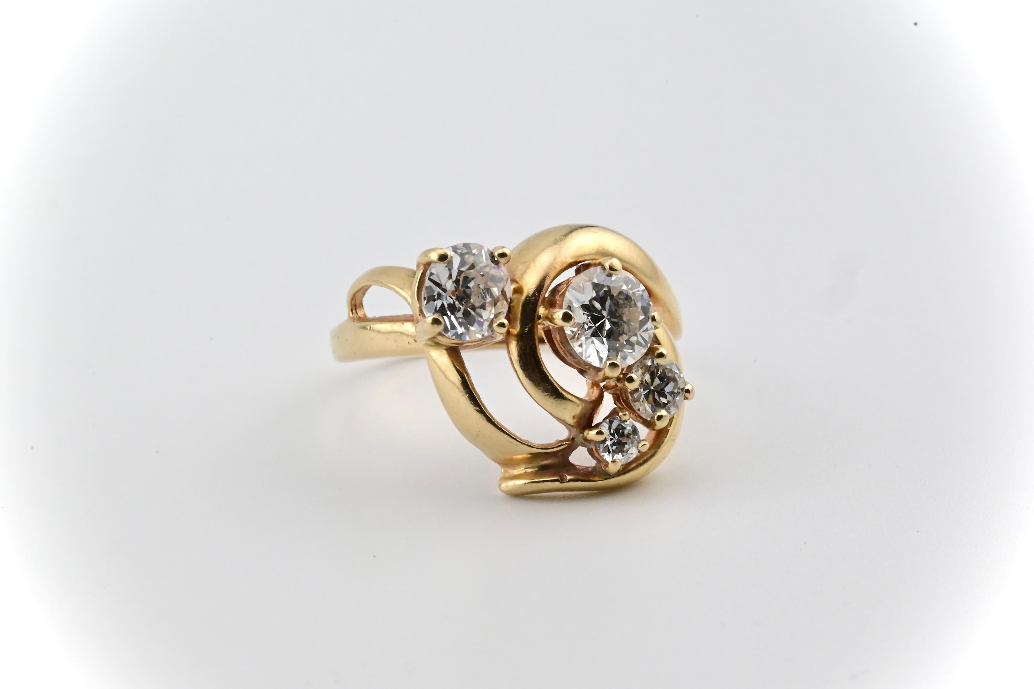 Round Cut Exquisite Freeform Gold and Diamond Ring 1.25 TCW
