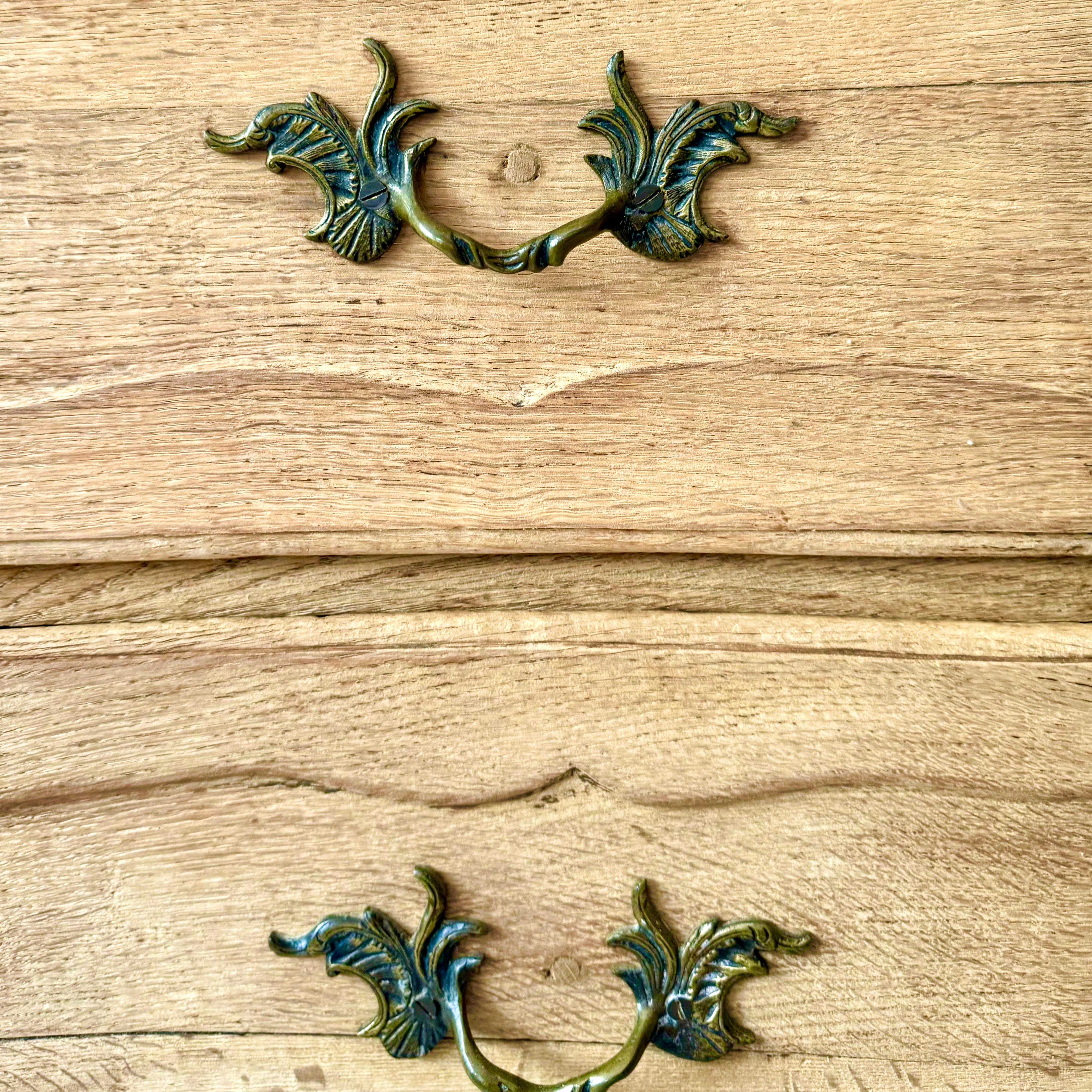 Squisita commode francese del XVIII secolo in Oak in vendita 5