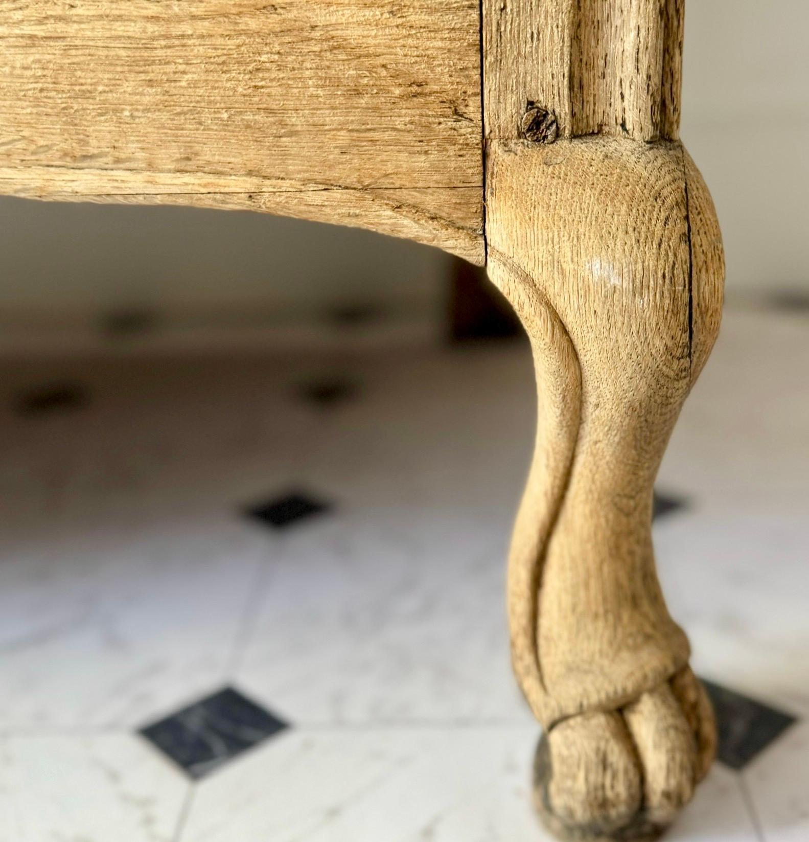 Squisita commode francese del XVIII secolo in Oak in vendita 8
