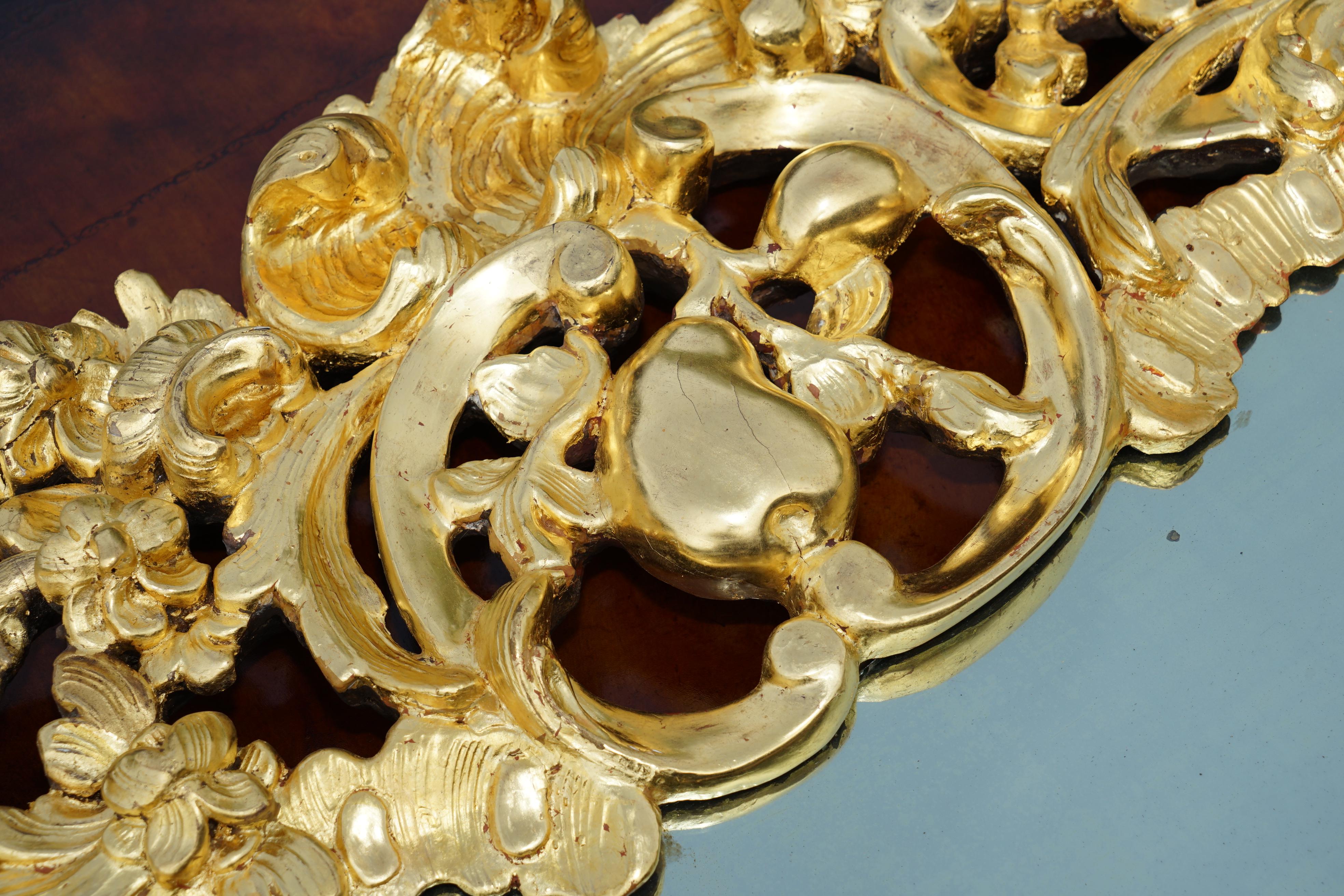 EXQUISITE FRENCH ANTIQUE LOUIS XV PERIOD 1770 GOLD GILT MiRROR WITH FOXED PLATE For Sale 7