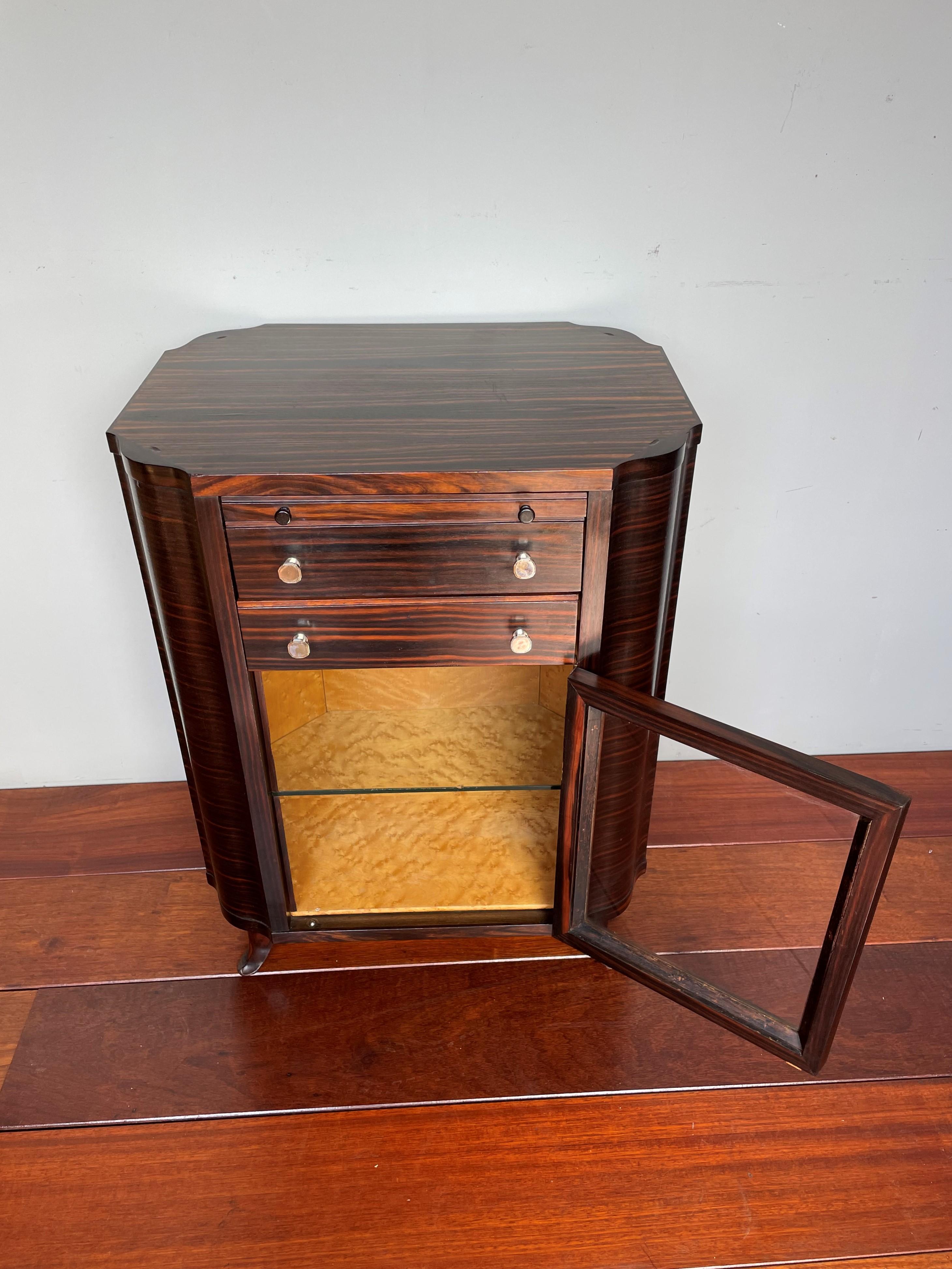 Exquisite French Art Deco Coromandel & Birdseye Maple Drinks Cabinet w. Drawers For Sale 5
