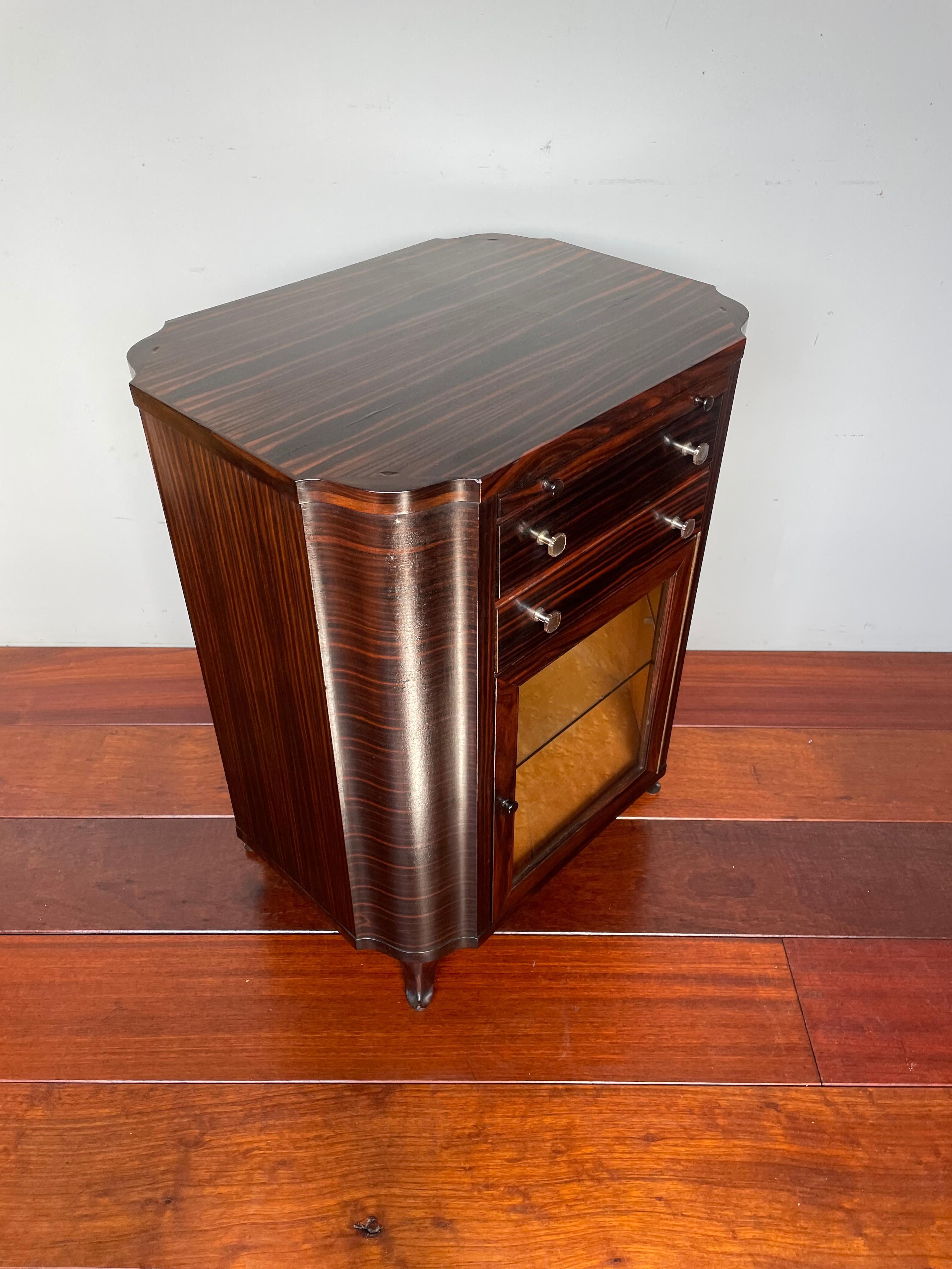 Exquisite French Art Deco Coromandel & Birdseye Maple Drinks Cabinet w. Drawers For Sale 13