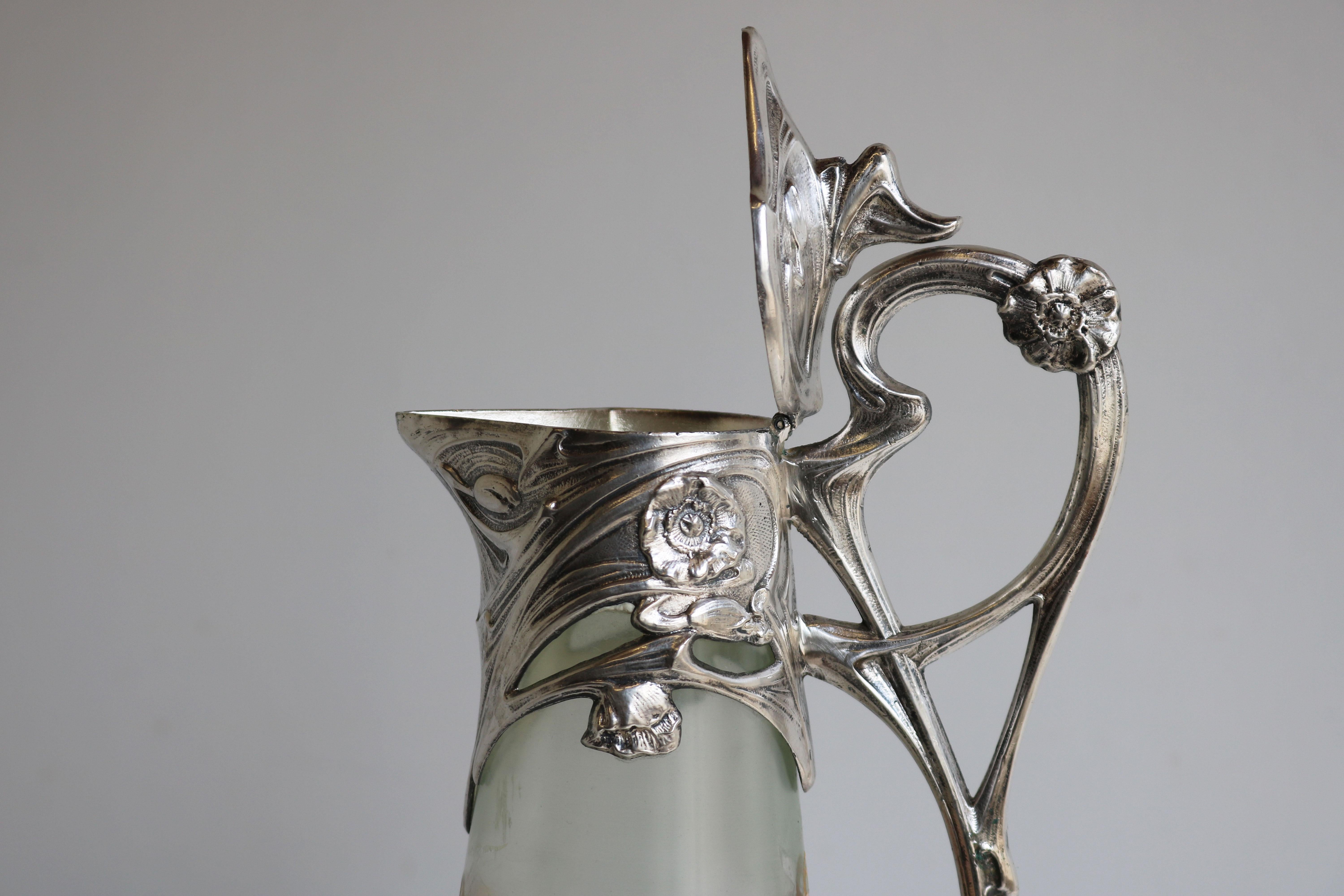 Plaqué argent Magnifique carafe / pichet Art Nouveau français par J. Barian Silver Glass 1900 en vente