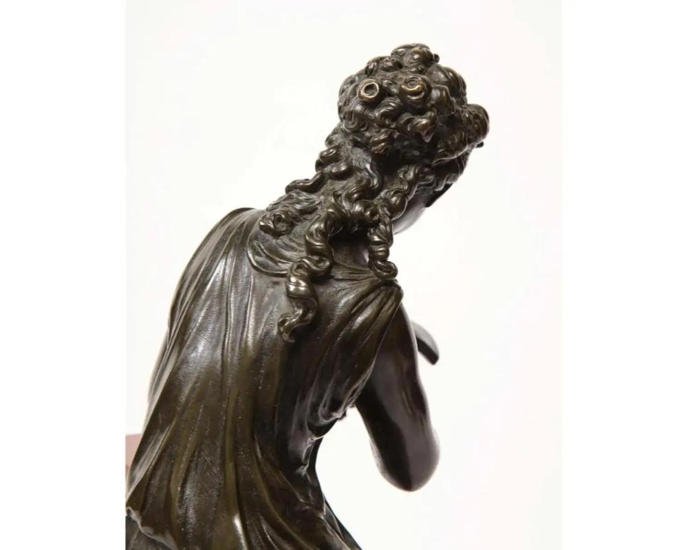 Exquise sculpture française en bronze, marbre rouge et porcelaine de Sèvres en vente 6
